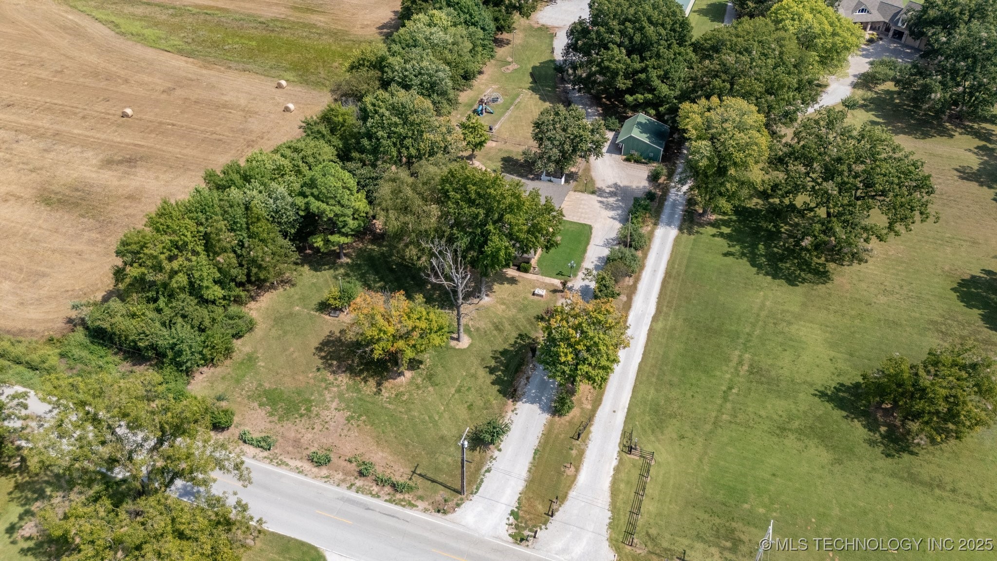 15353 S 193rd East Avenue Property Photo 45