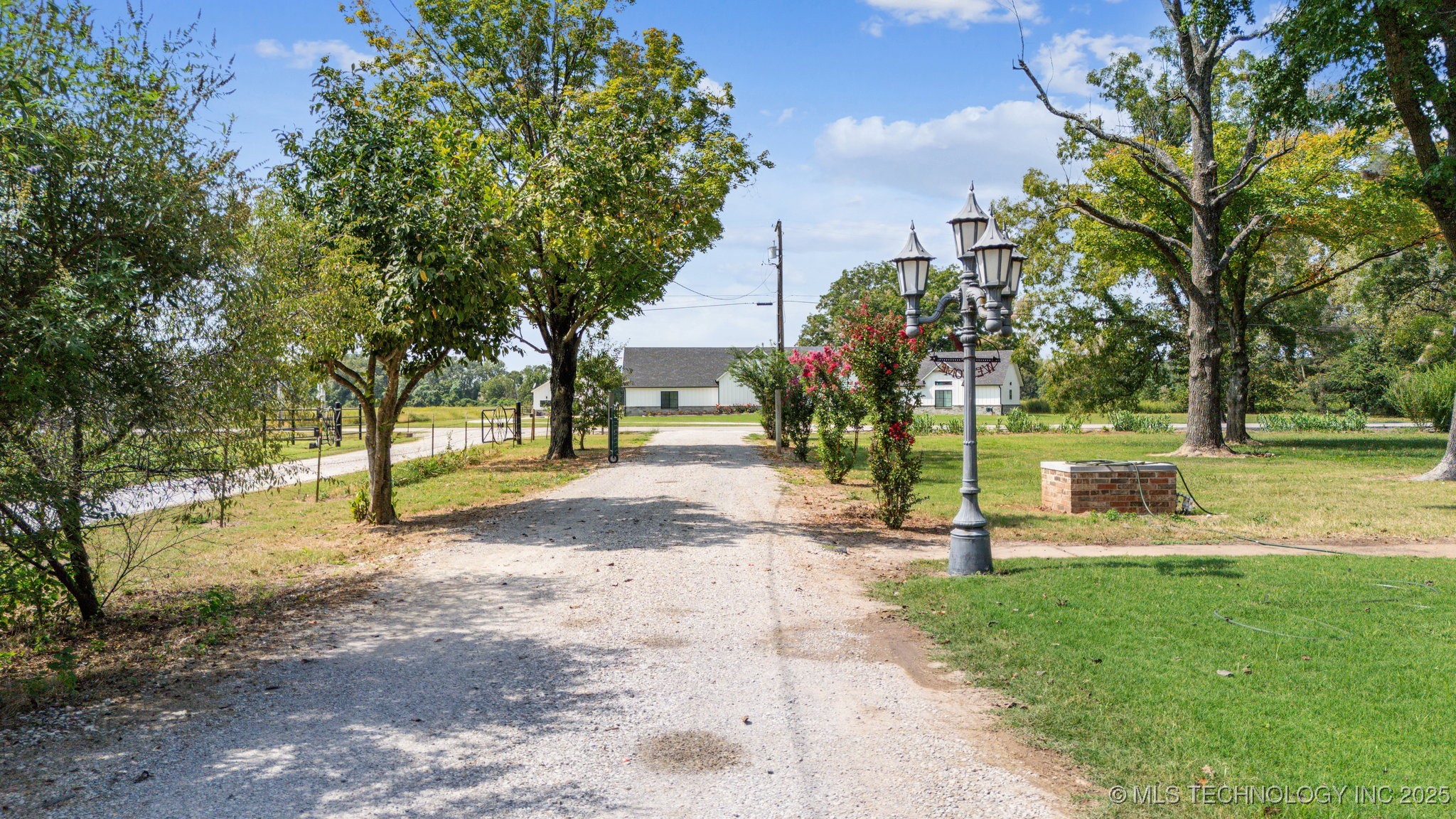 15353 S 193rd East Avenue Property Photo 47