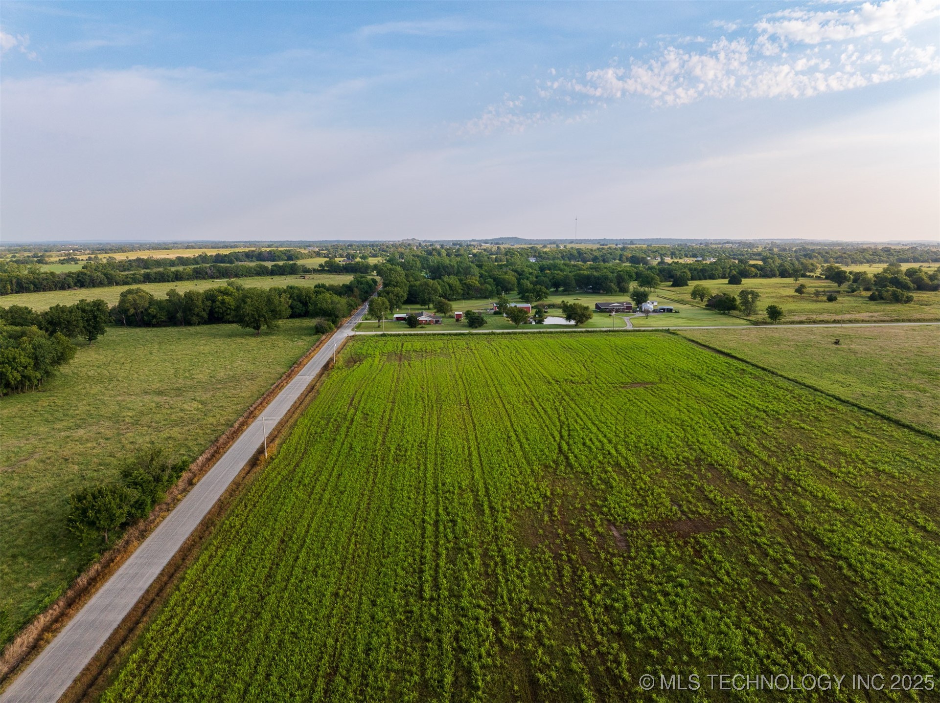 2 N 3990 Road Property Photo 25