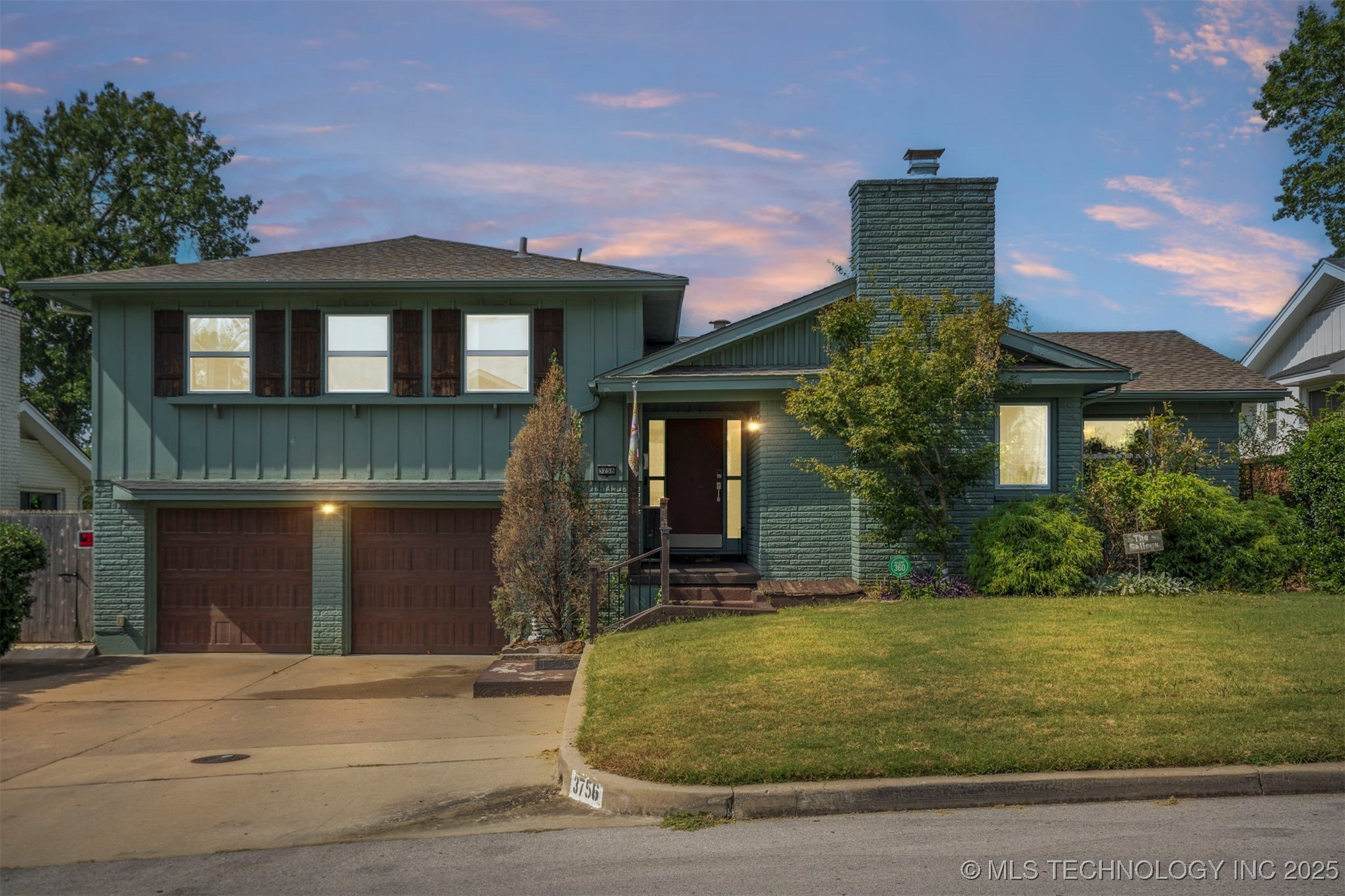 3756 S Braden Avenue Property Photo 1