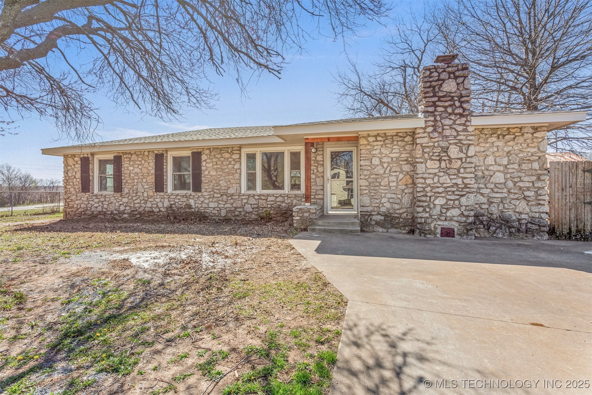 394 E 147th Street S Property Photo 1