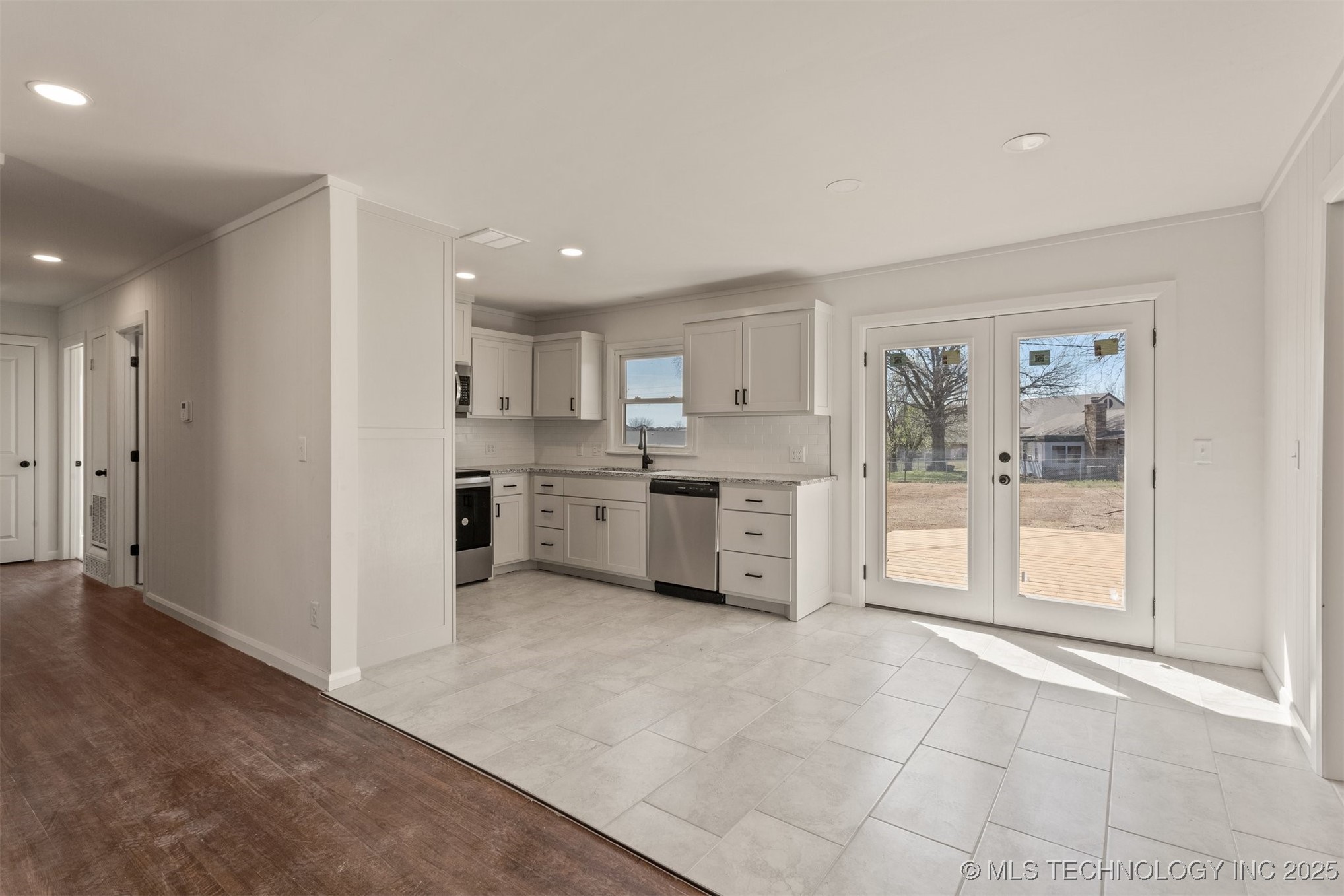 394 E 147th Street S Property Photo 8