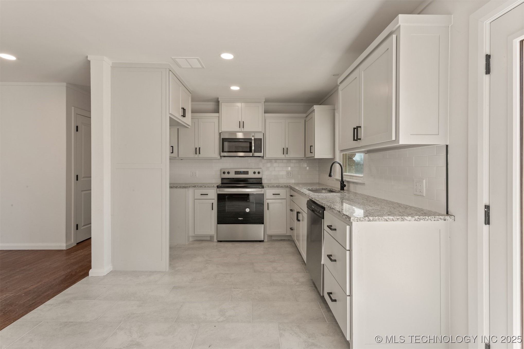 394 E 147th Street S Property Photo 16