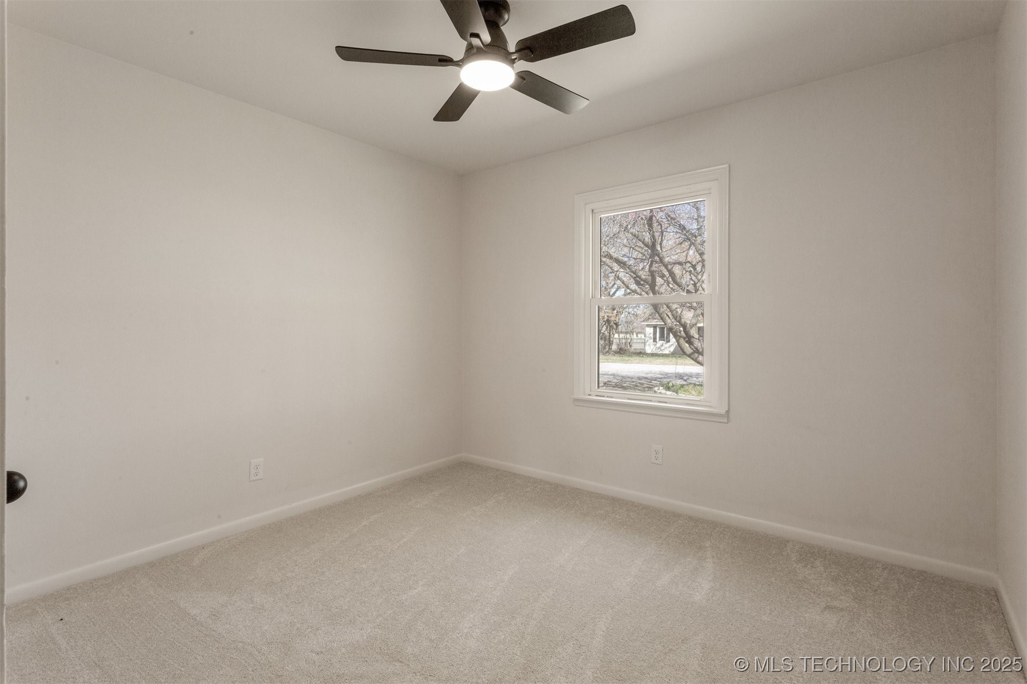 394 E 147th Street S Property Photo 31