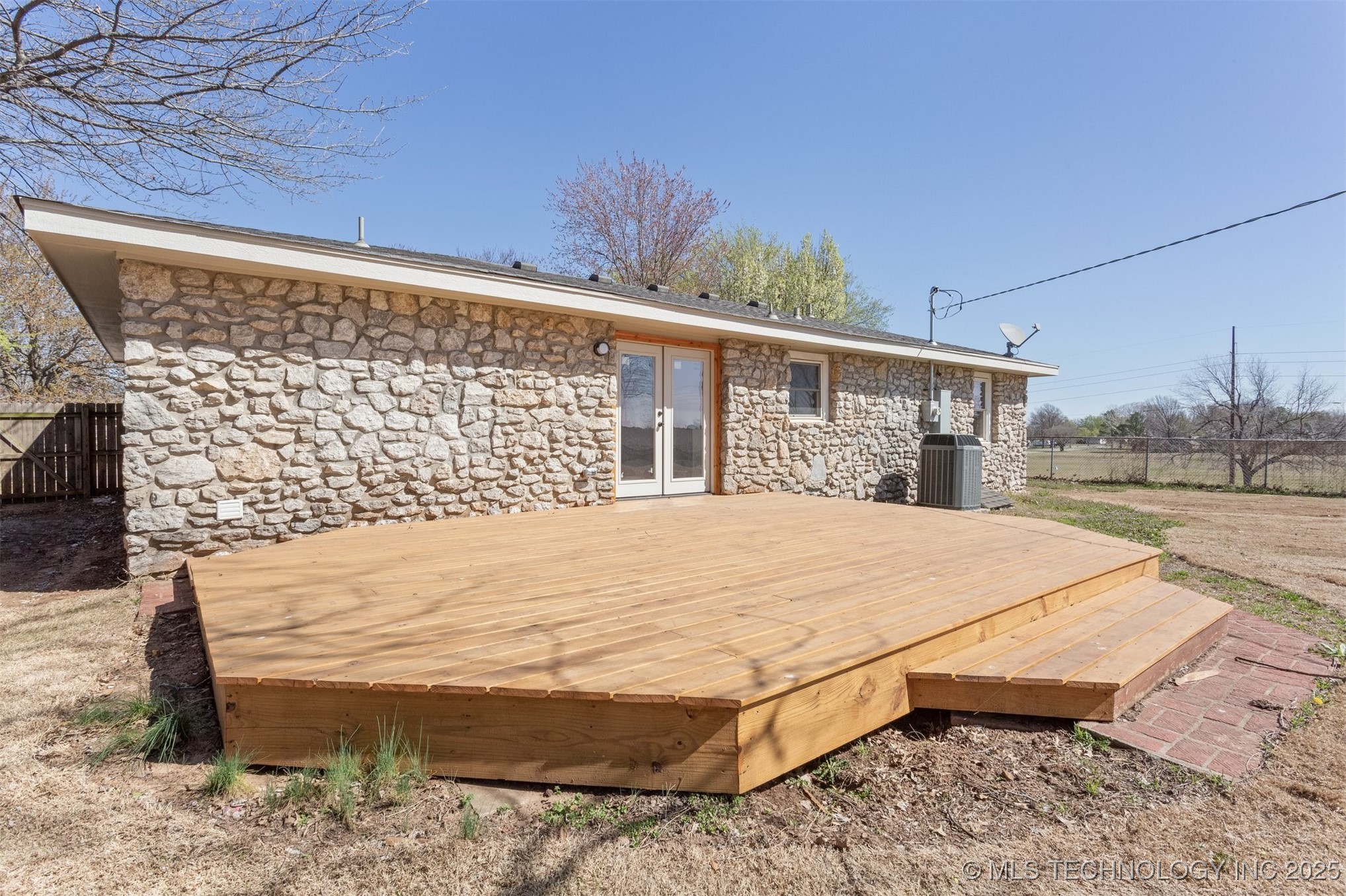 394 E 147th Street S Property Photo 34