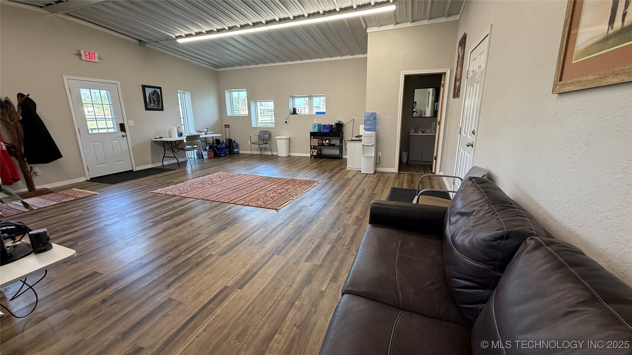 710 Industrial Road Property Photo 4