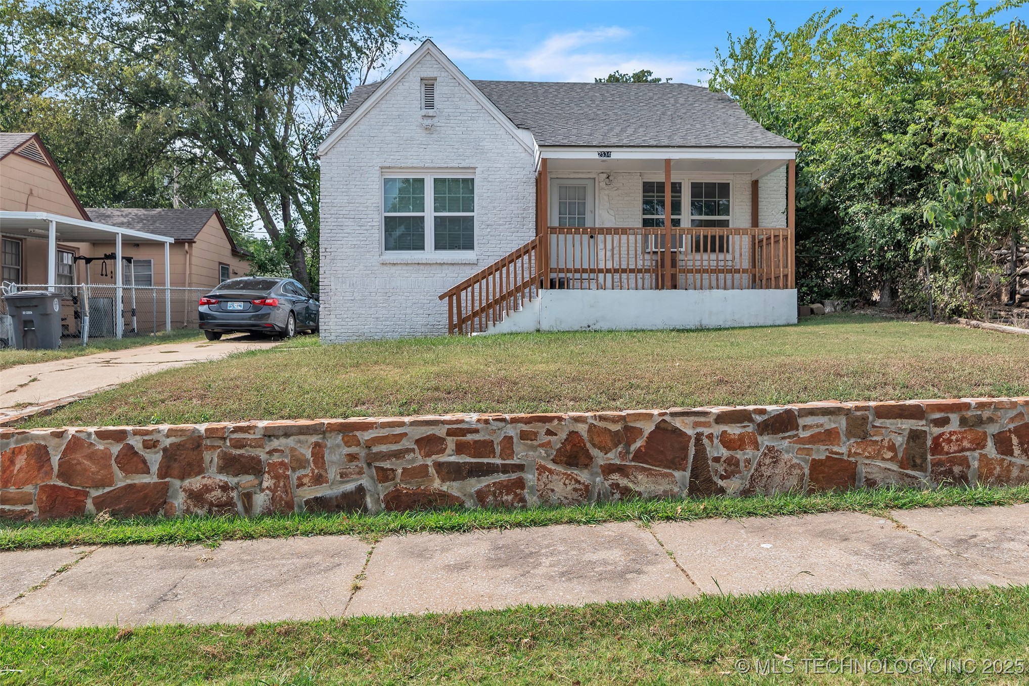 2534 N Boston Place Property Photo 1