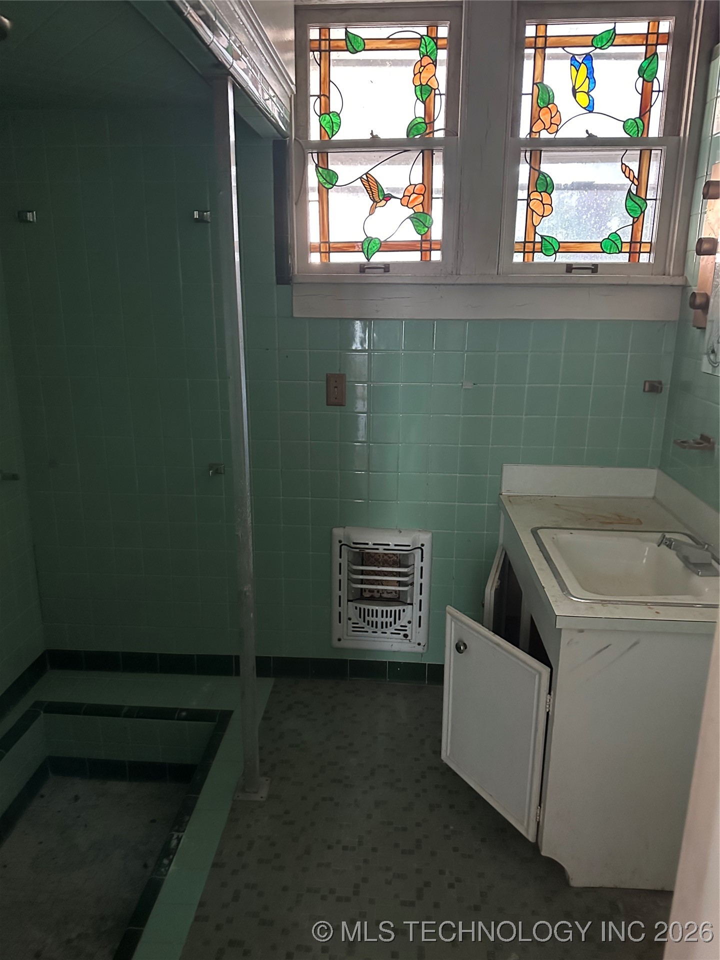 706 S Poplar Street Property Photo 12