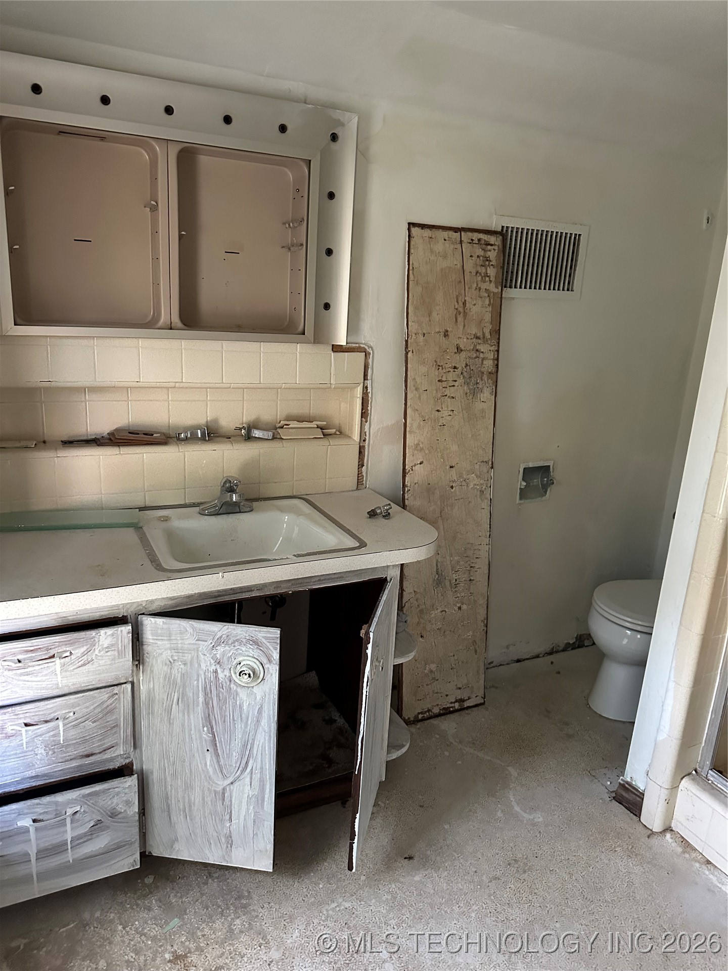 706 S Poplar Street Property Photo 19