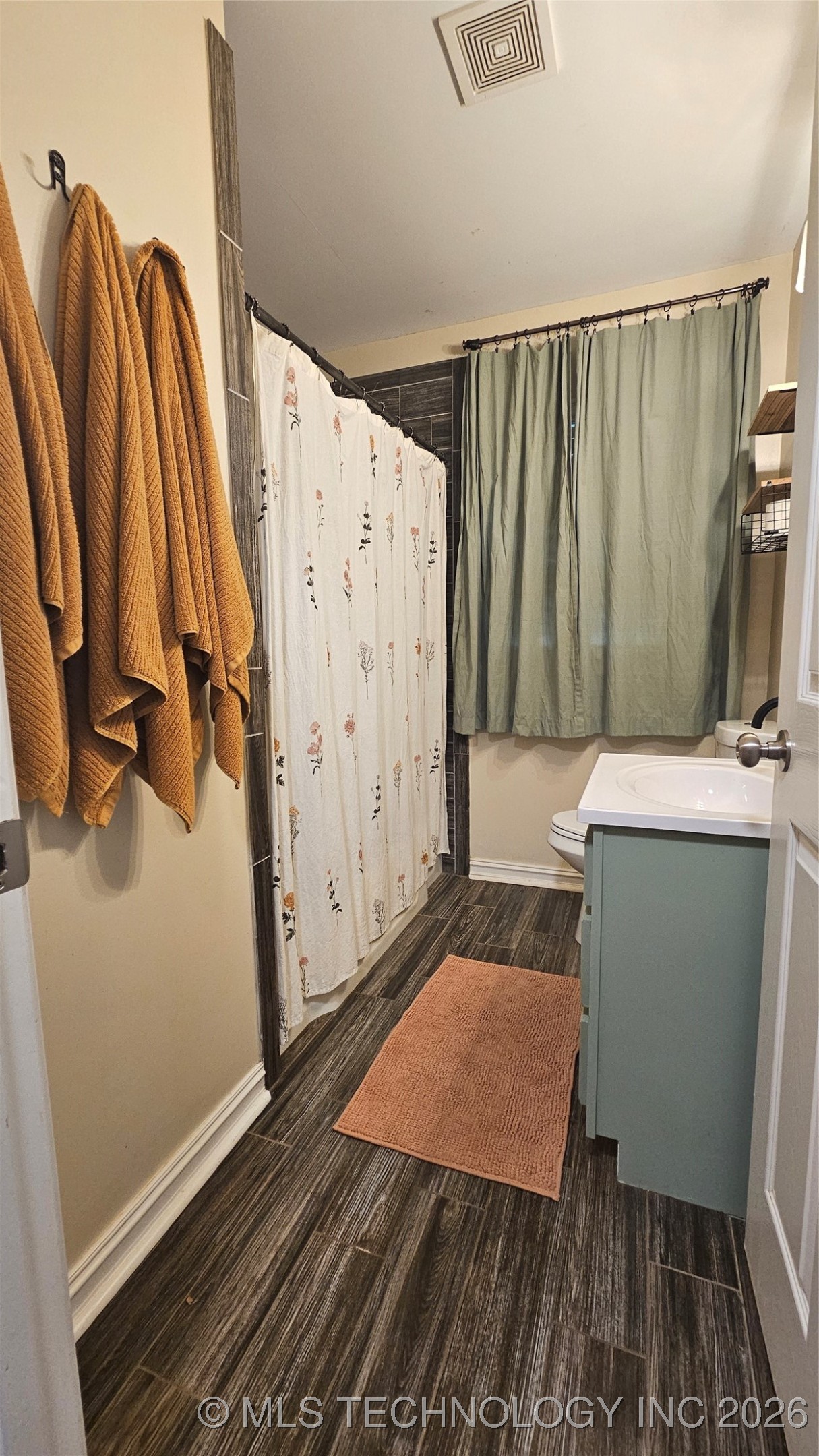 1228 S Erie Avenue Property Photo 14