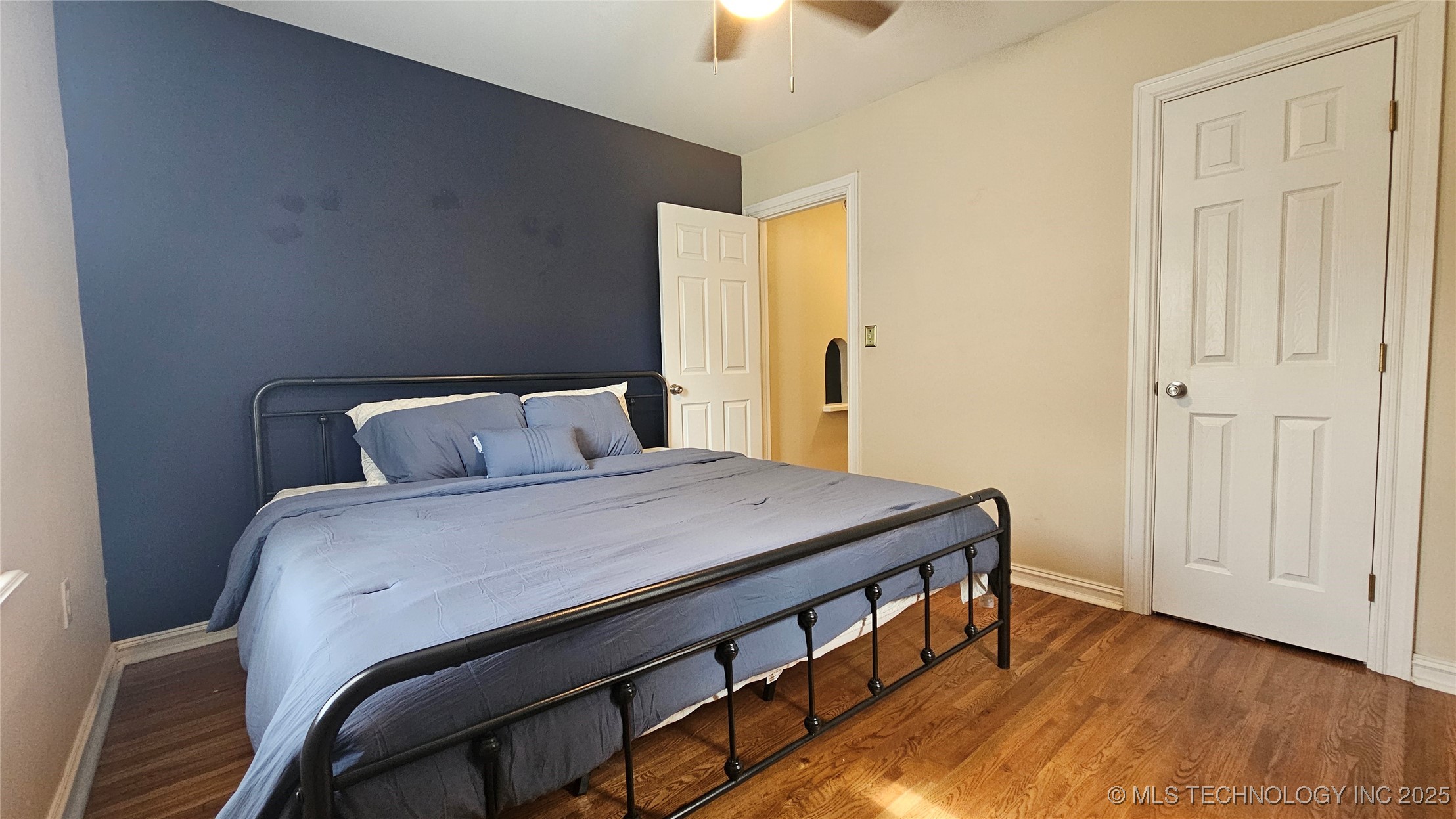 1228 S Erie Avenue Property Photo 16