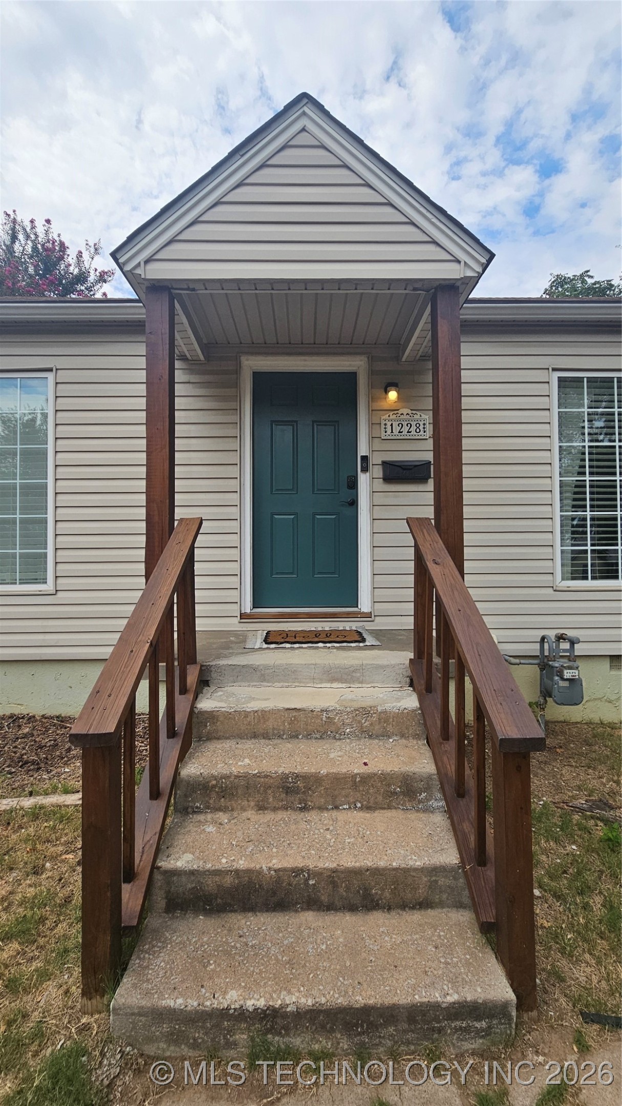 1228 S Erie Avenue Property Photo 20