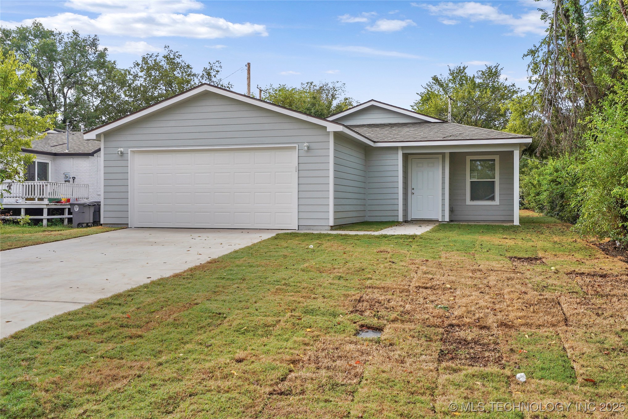 4010 W 54th Street S Property Photo 2