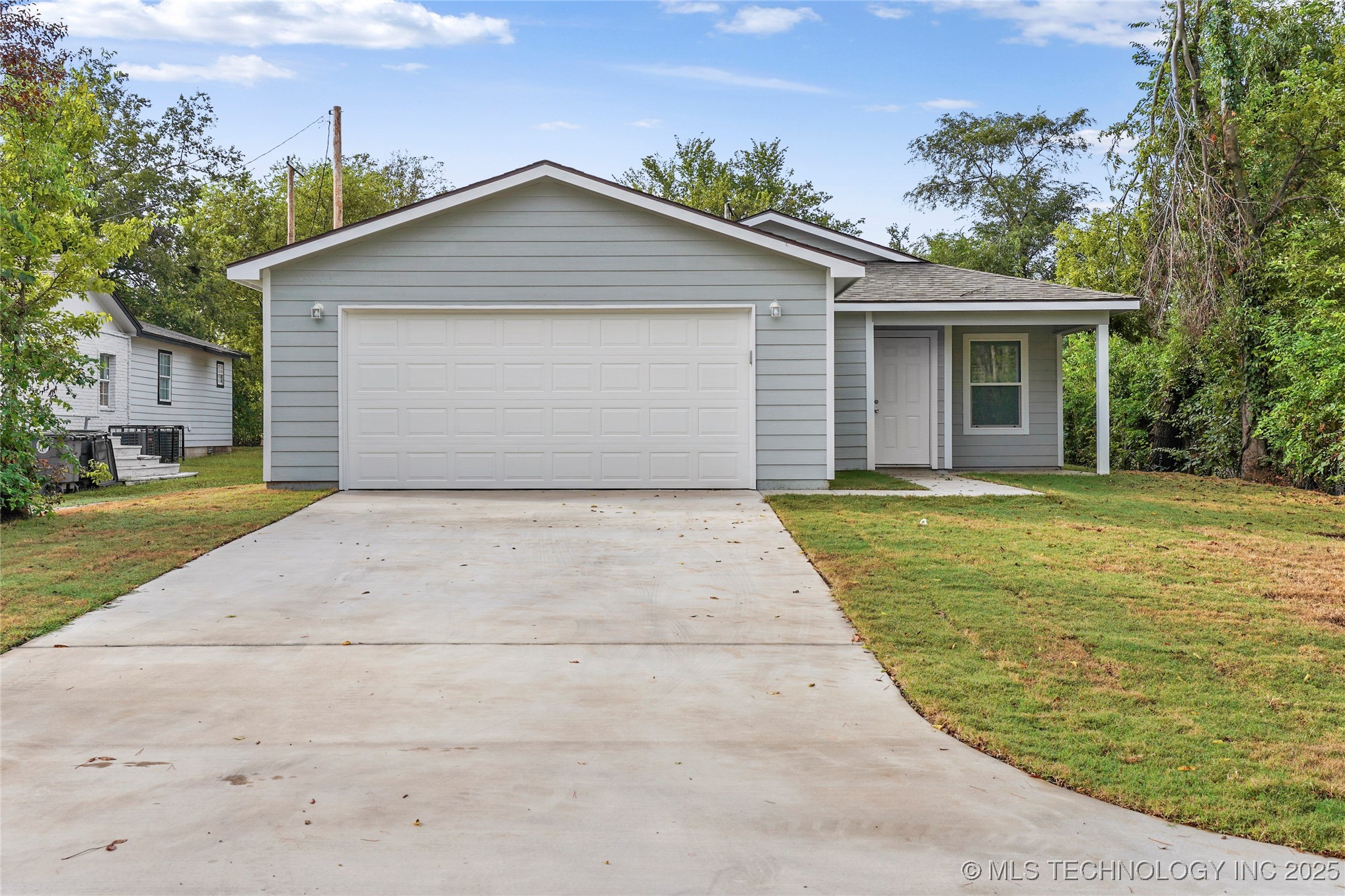 4010 W 54th Street S Property Photo 3