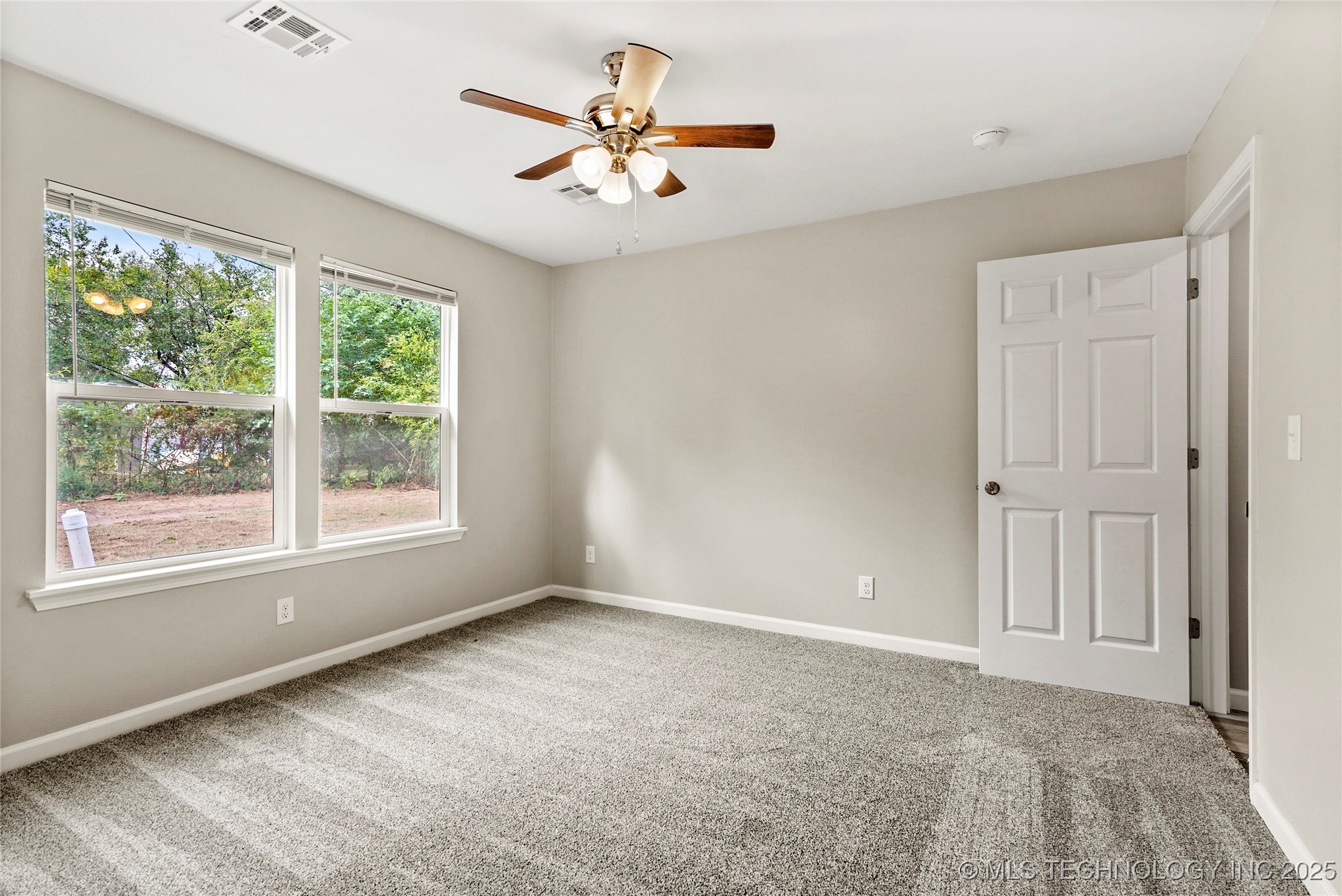 4010 W 54th Street S Property Photo 18