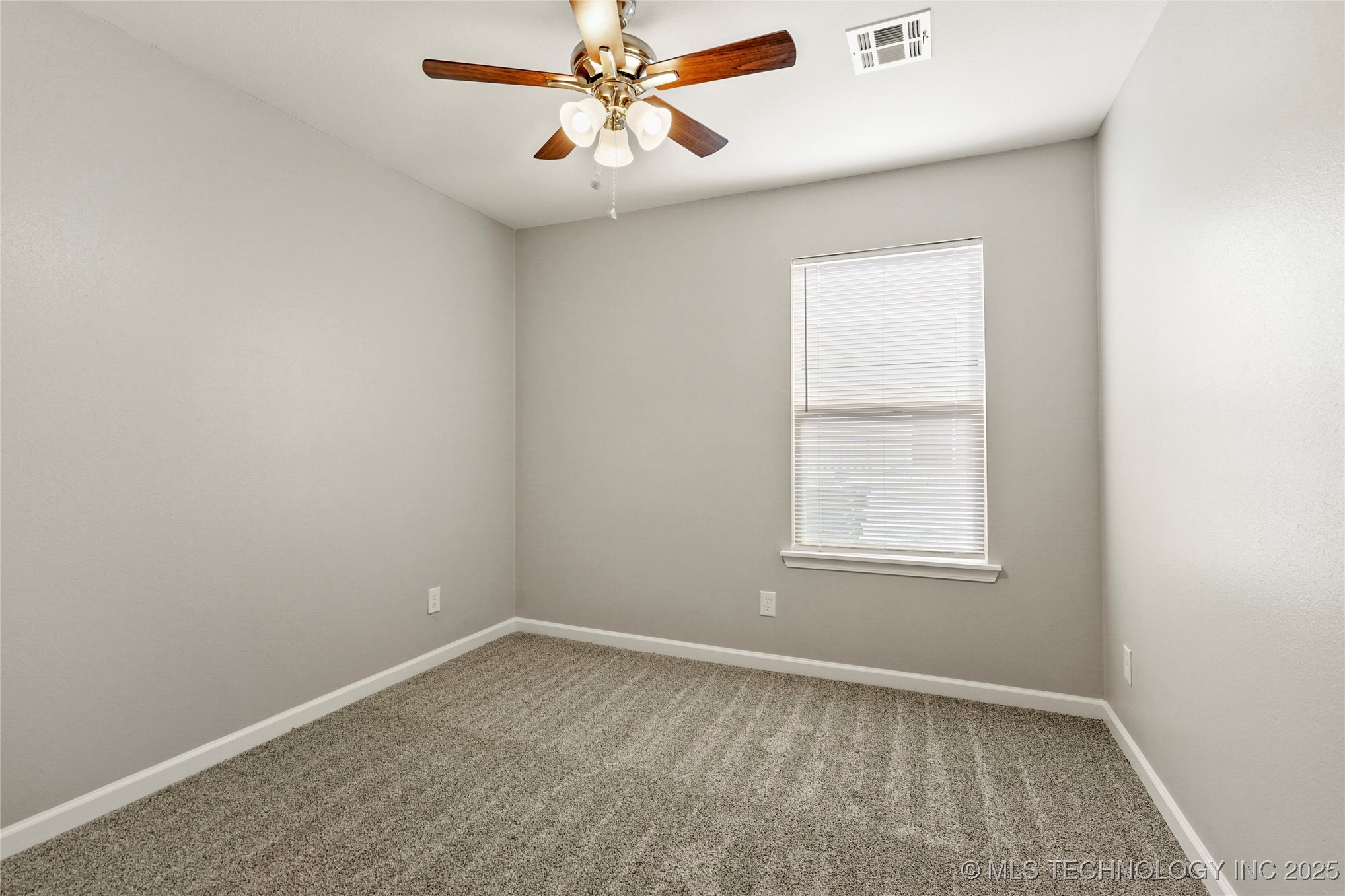 4010 W 54th Street S Property Photo 23