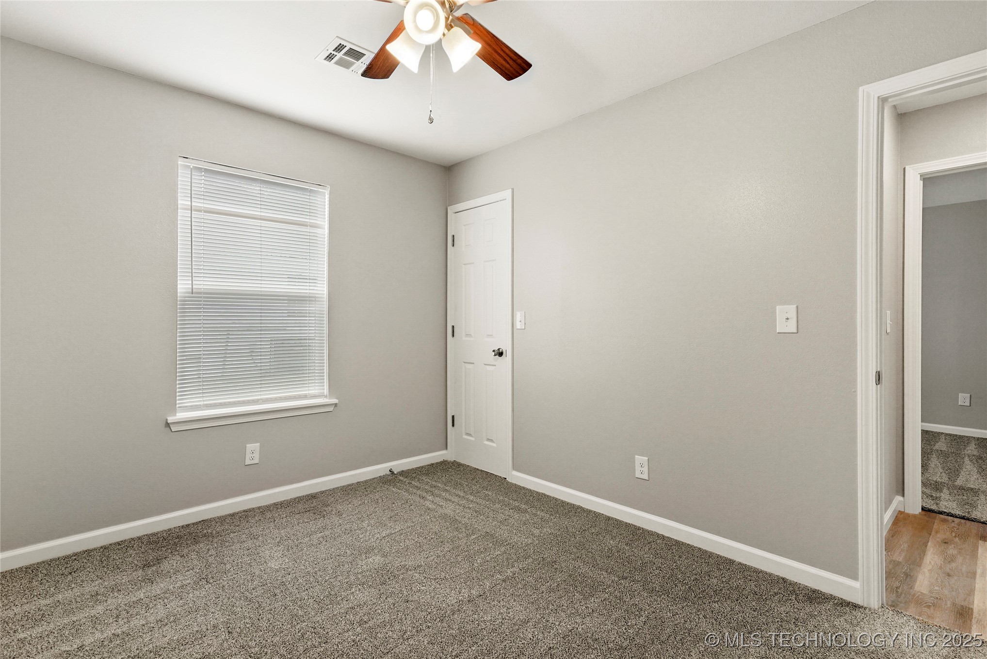 4010 W 54th Street S Property Photo 27