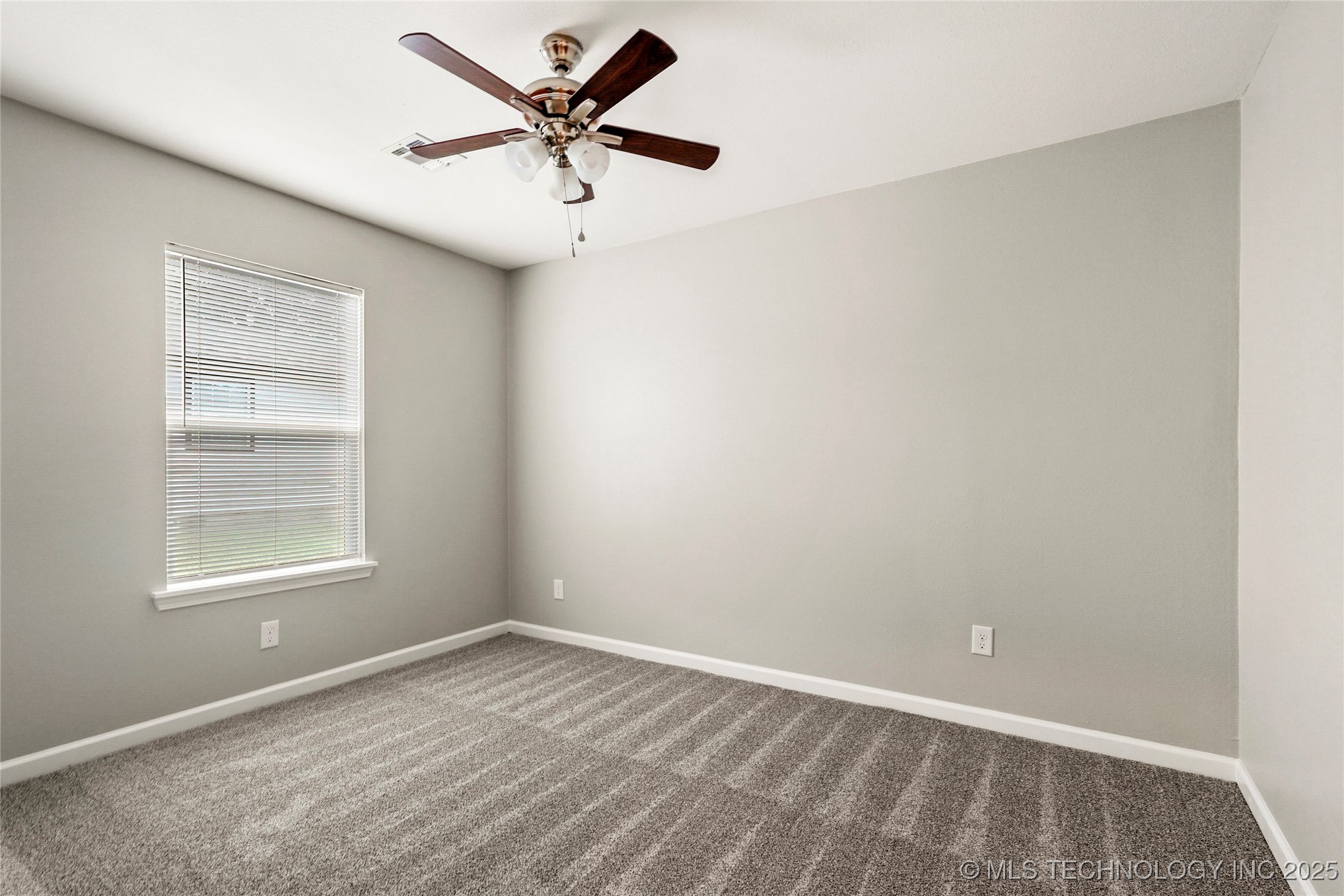 4010 W 54th Street S Property Photo 28