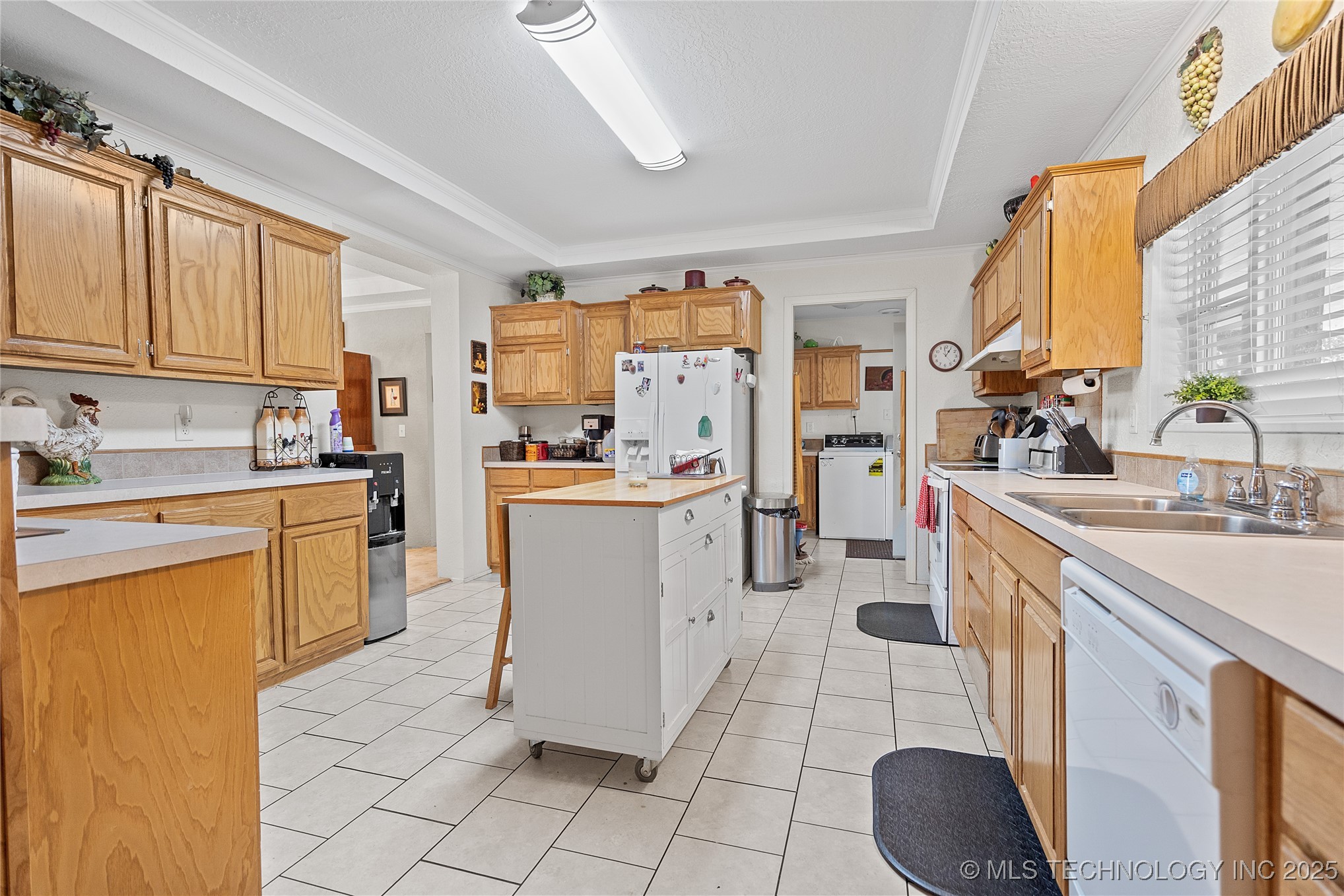 104 E J Property Photo 9