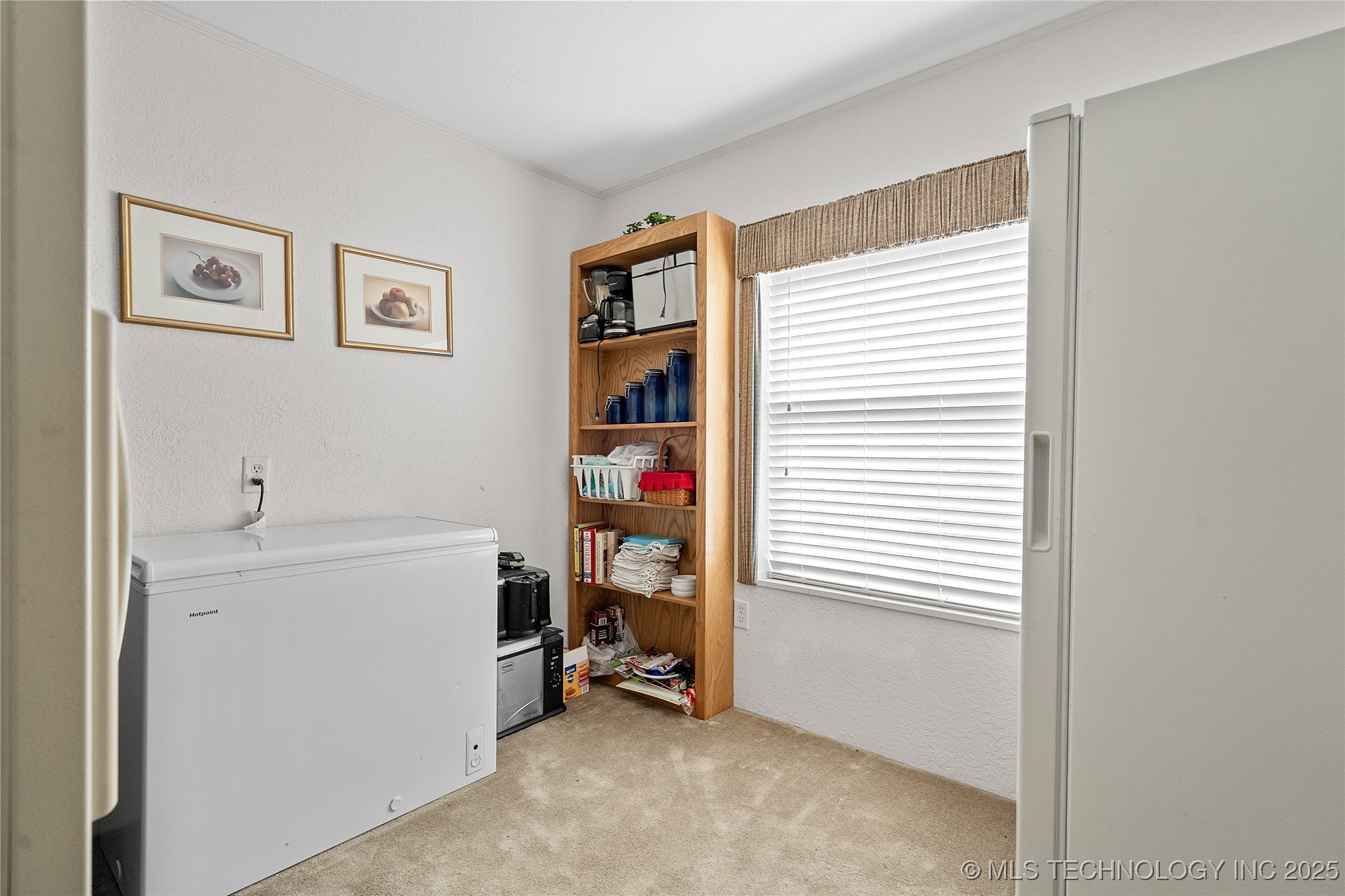 104 E J Property Photo 28