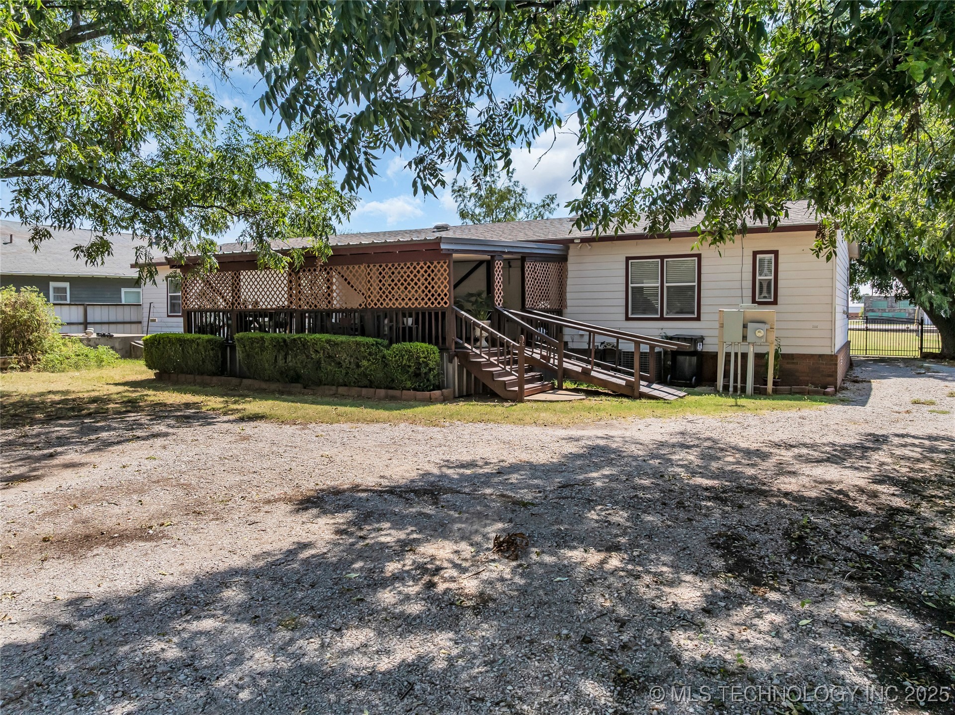 104 E J Property Photo 34