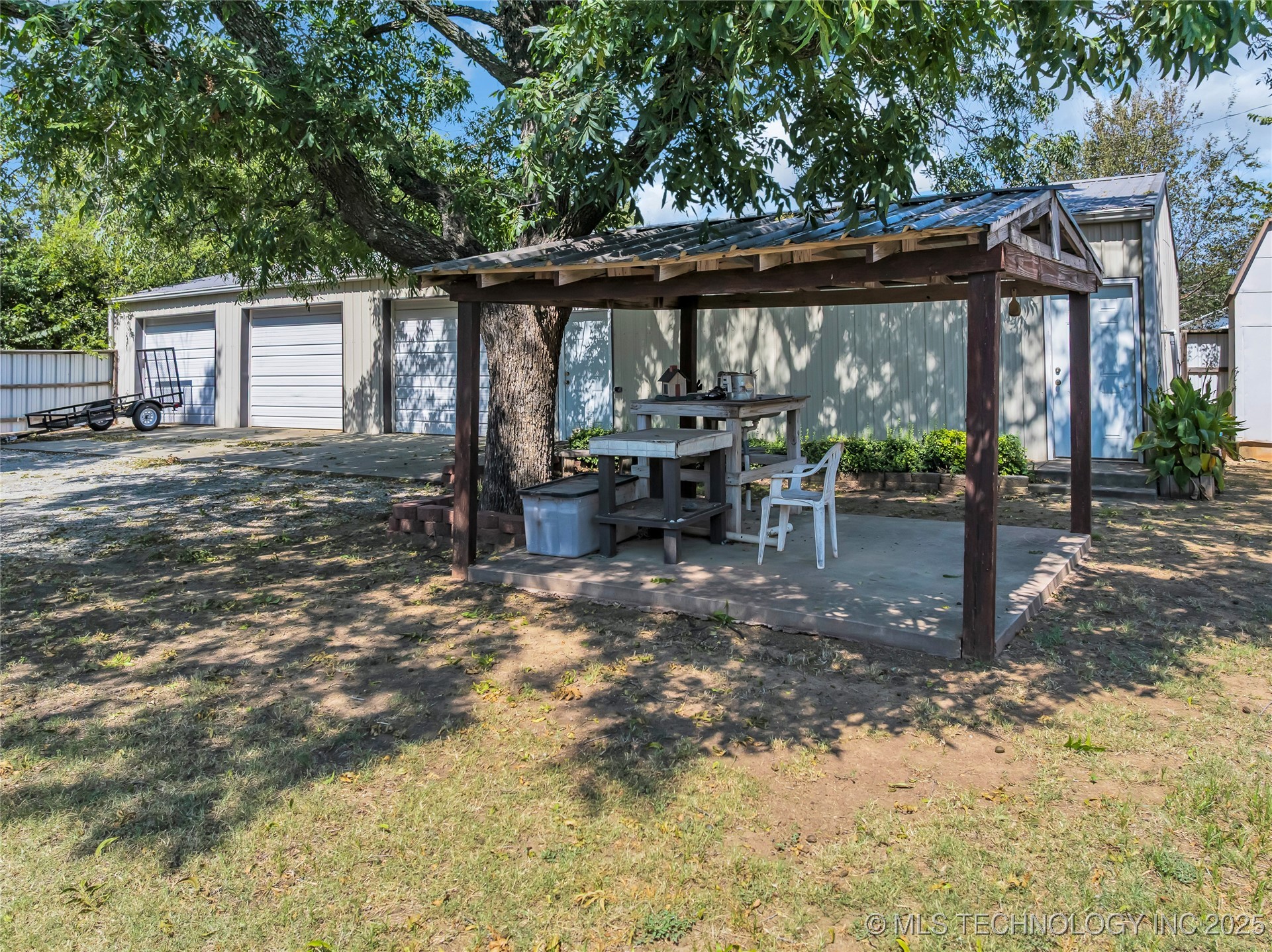 104 E J Property Photo 43