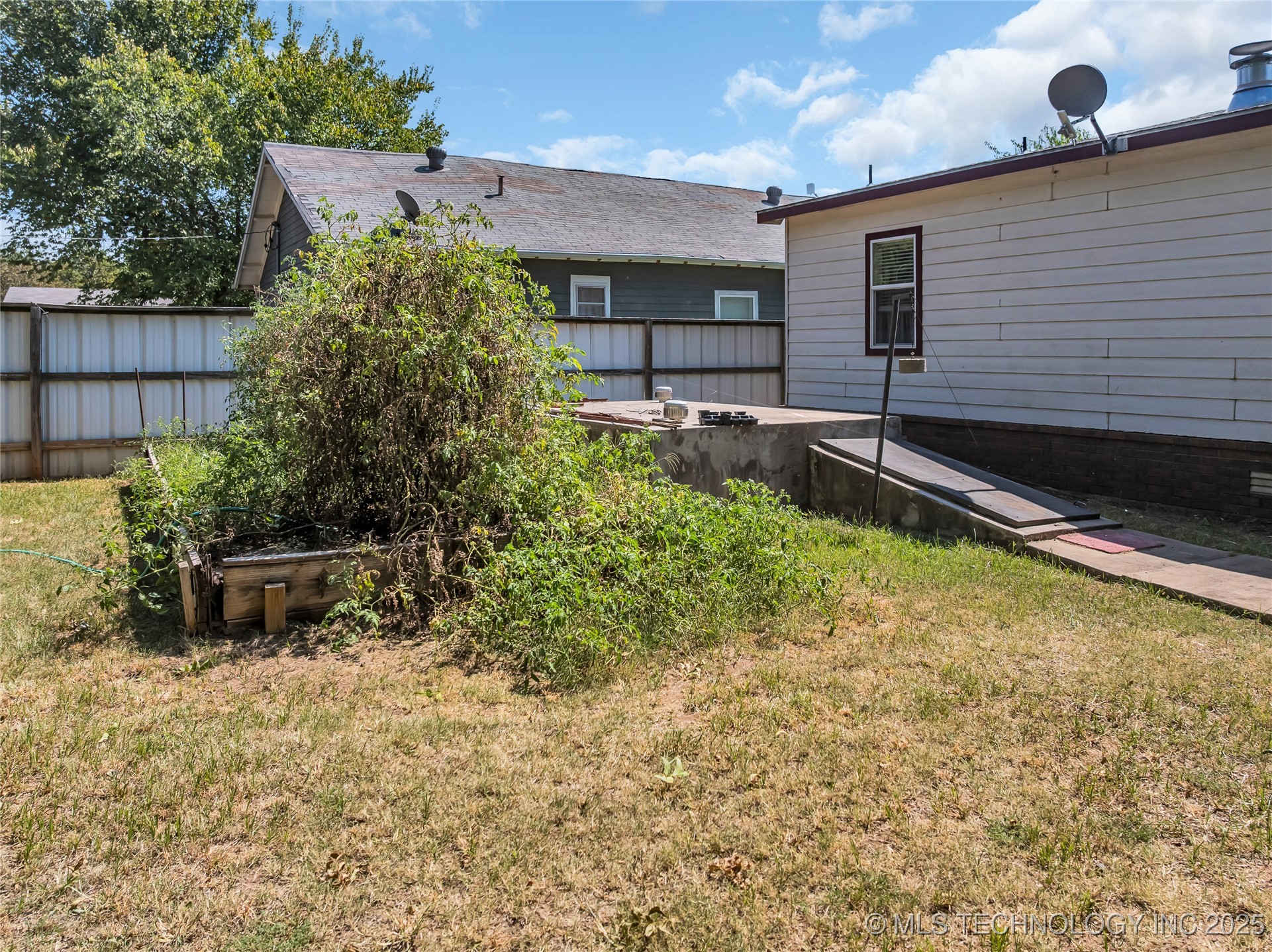 104 E J Property Photo 45