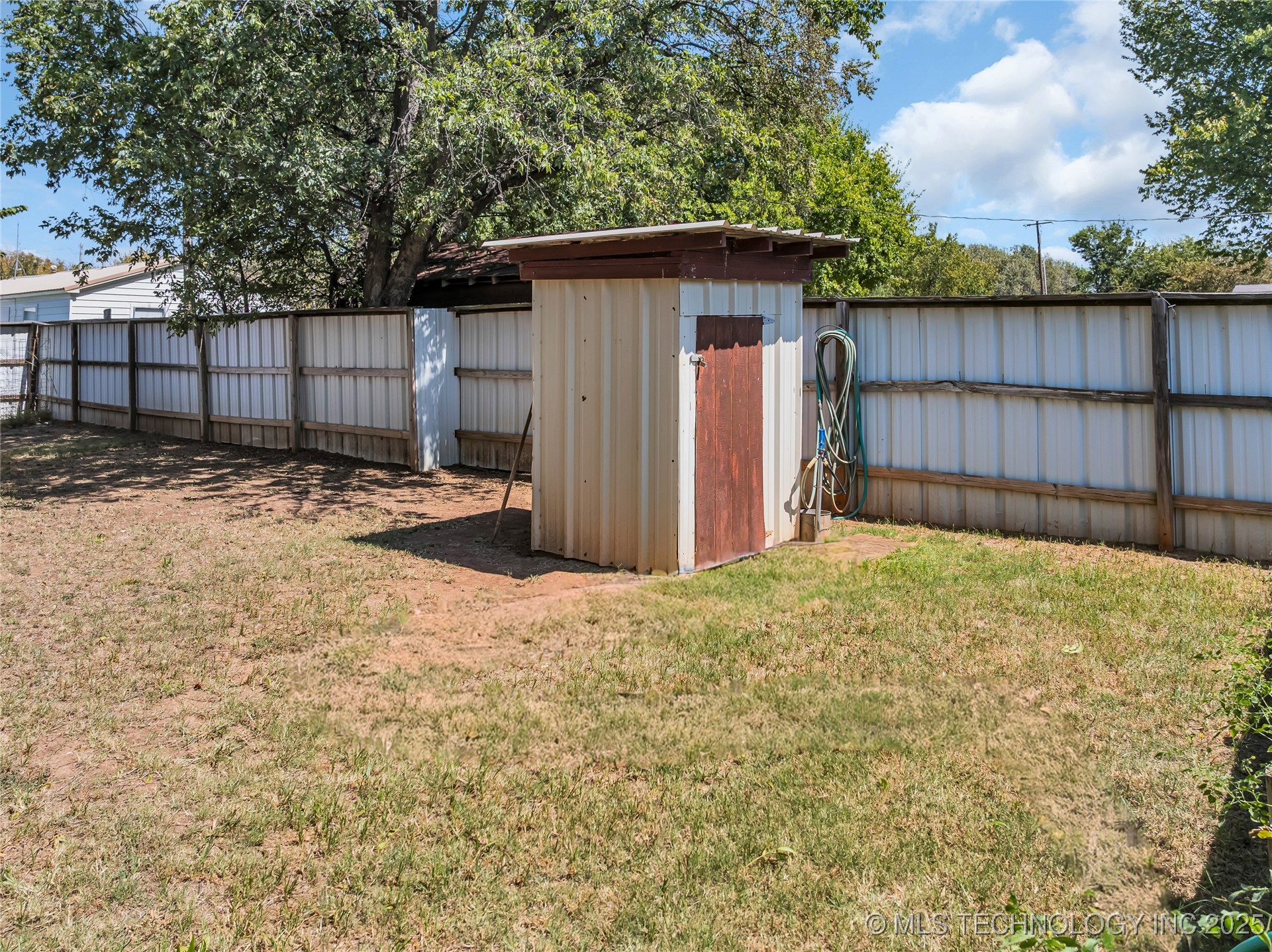 104 E J Property Photo 46