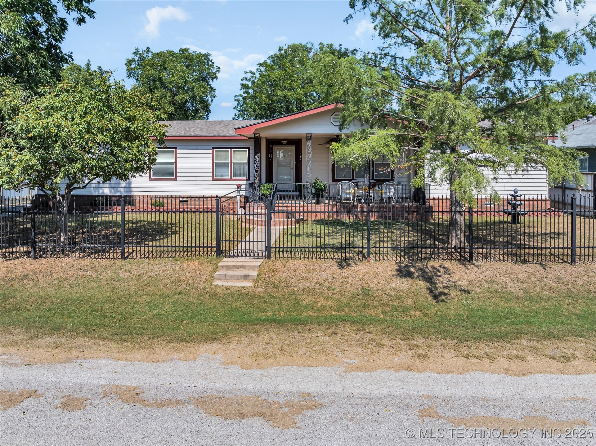 104 E J Property Photo 49