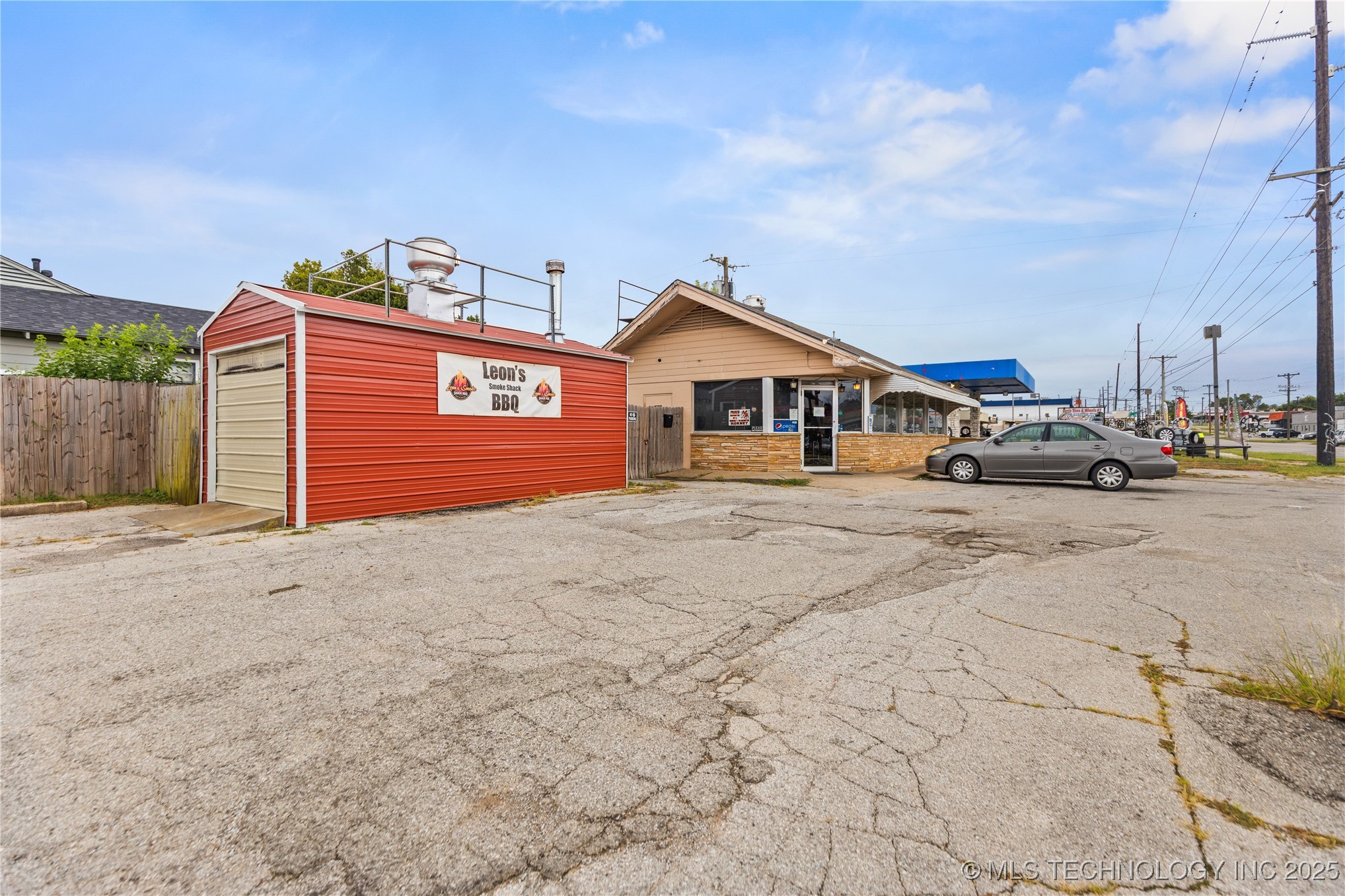 601 S Sheridan Road Property Photo 2