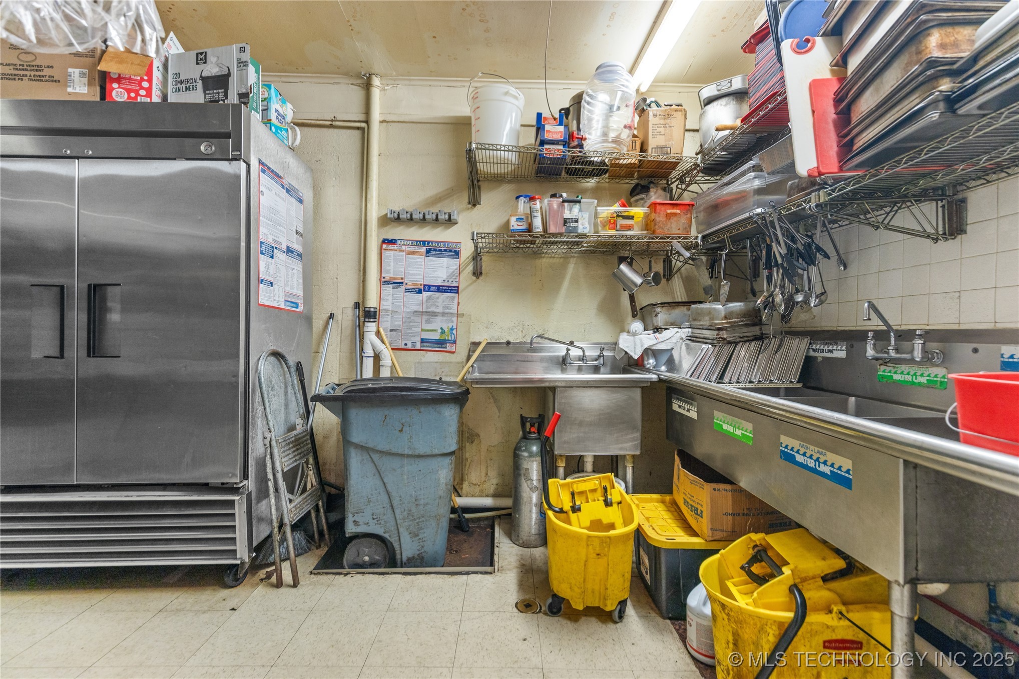 601 S Sheridan Road Property Photo 9