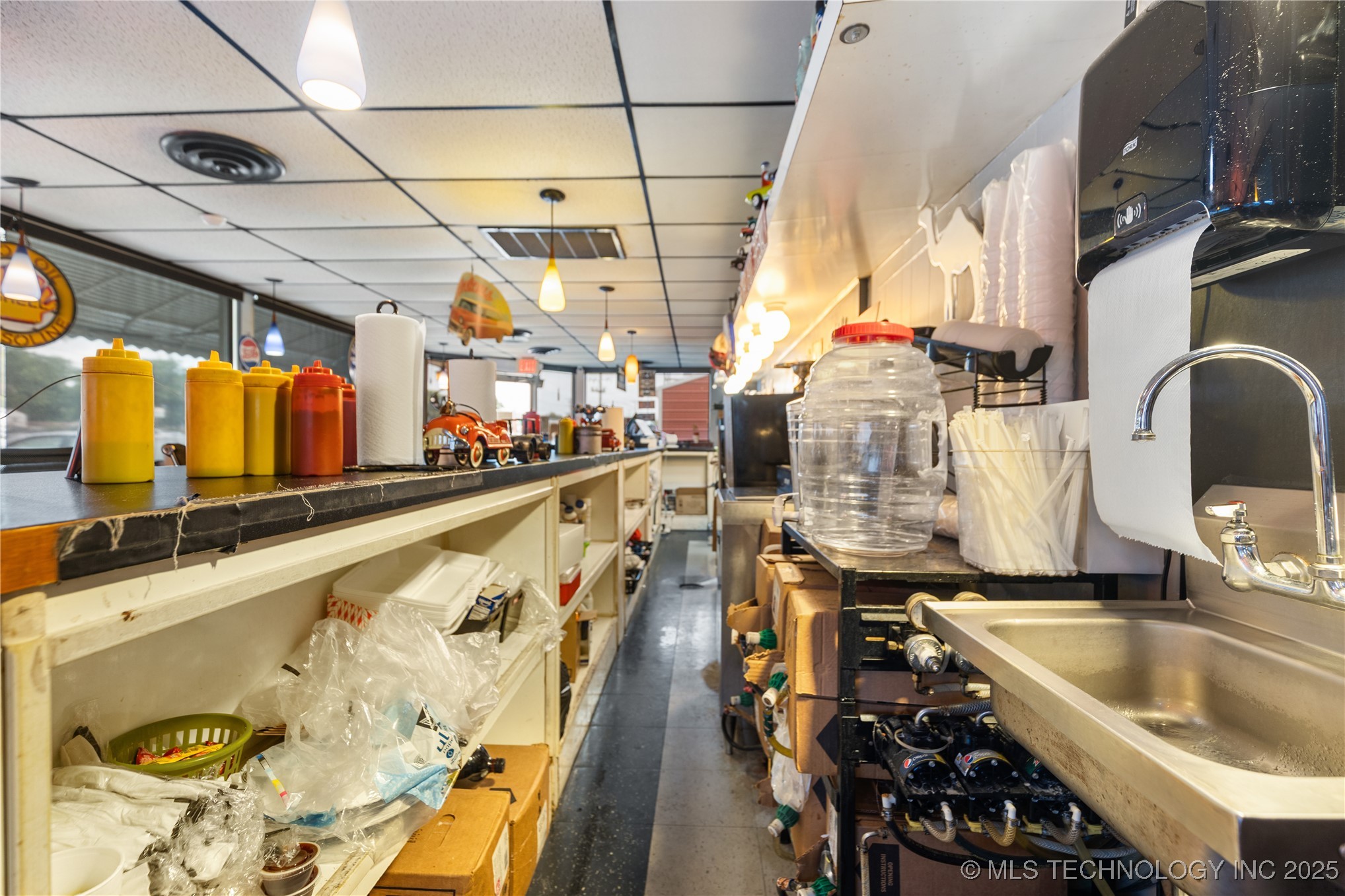 601 S Sheridan Road Property Photo 10