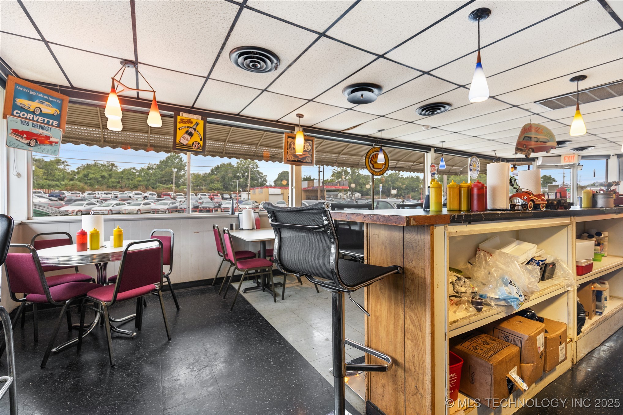 601 S Sheridan Road Property Photo 11