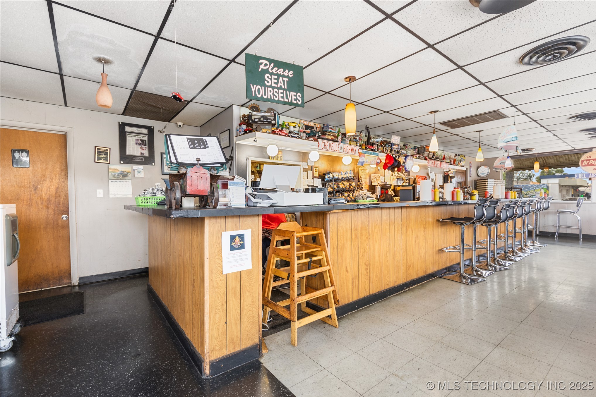 601 S Sheridan Road Property Photo 14