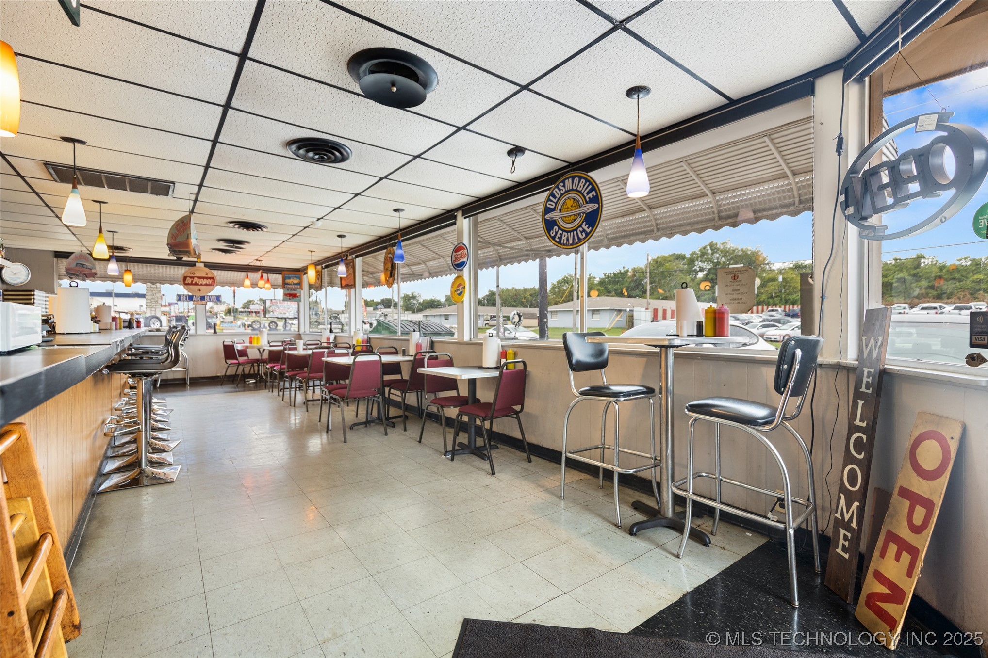 601 S Sheridan Road Property Photo 15