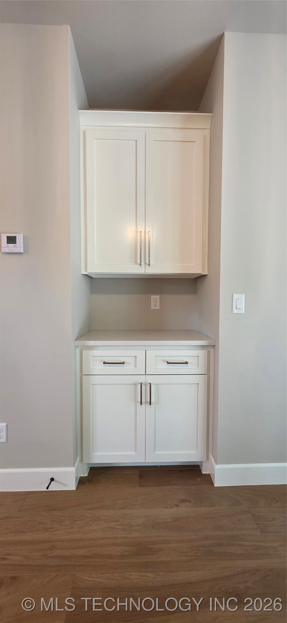 1019 E Delmar Place Property Photo 18