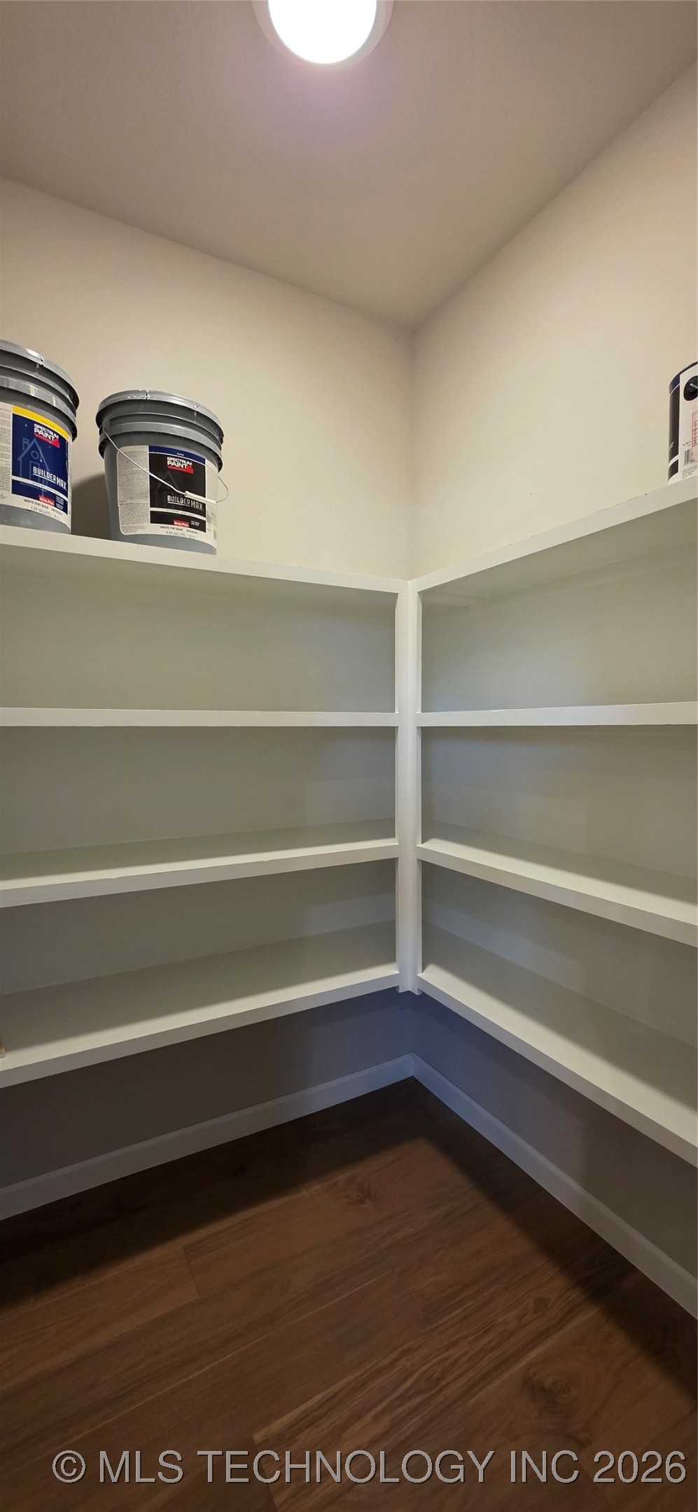 1019 E Delmar Place Property Photo 21