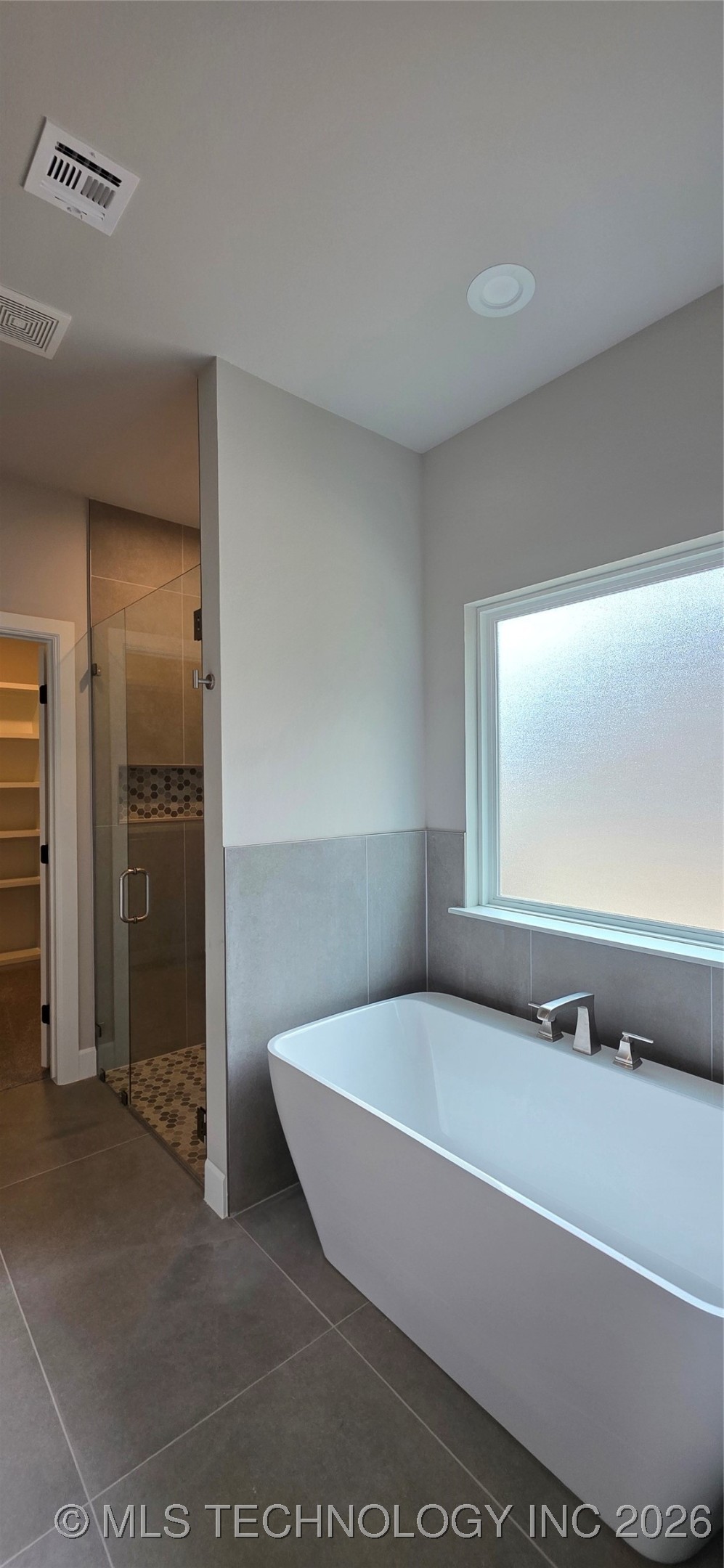 1019 E Delmar Place Property Photo 25