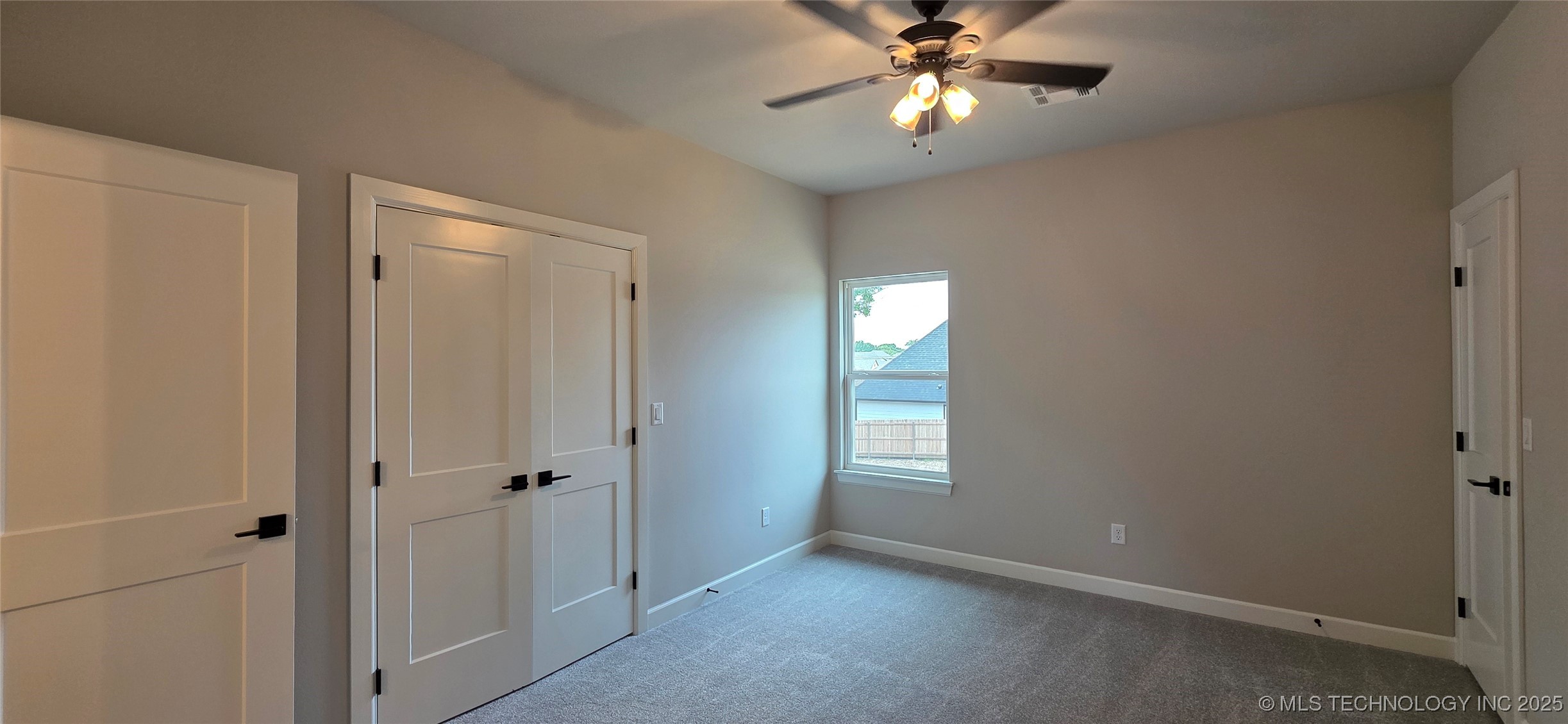 1019 E Delmar Place Property Photo 35