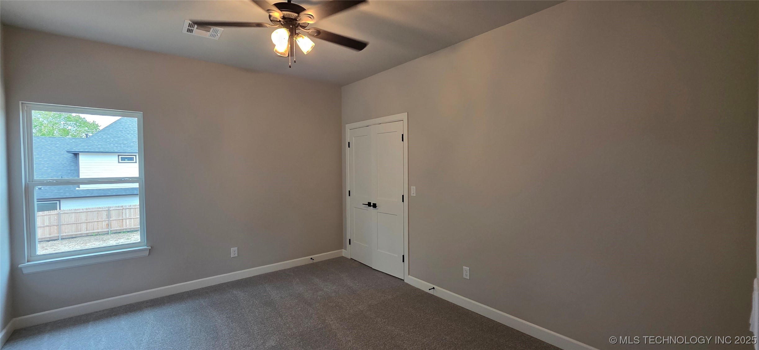 1019 E Delmar Place Property Photo 41