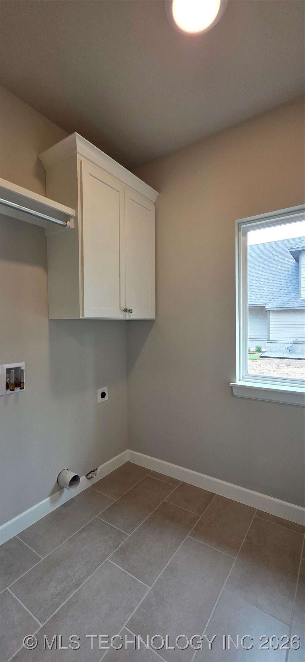 1019 E Delmar Place Property Photo 46