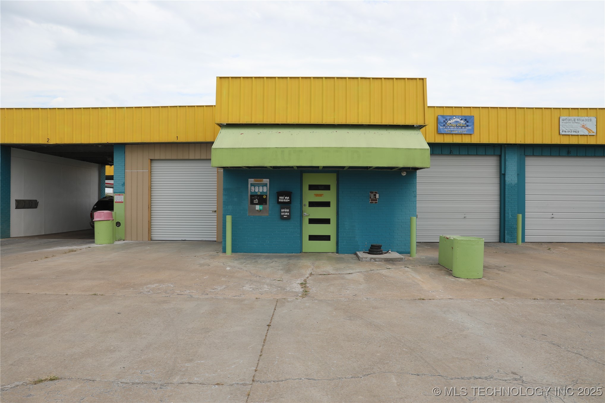 10150 E 11th Street Property Photo 10