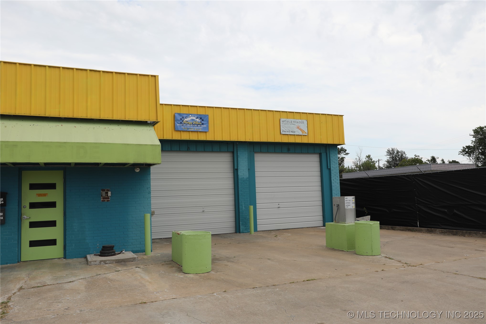 10150 E 11th Street Property Photo 11