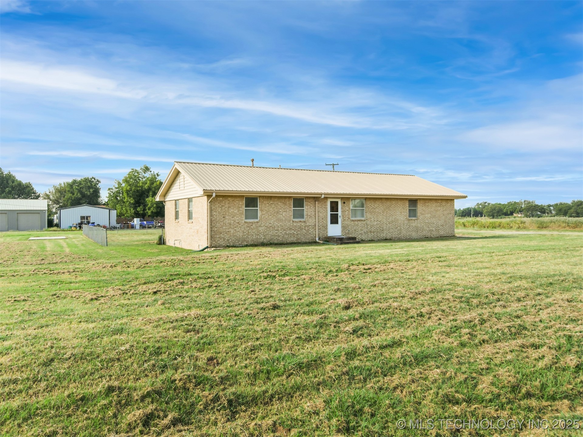 101 Choctaw Property Photo 2