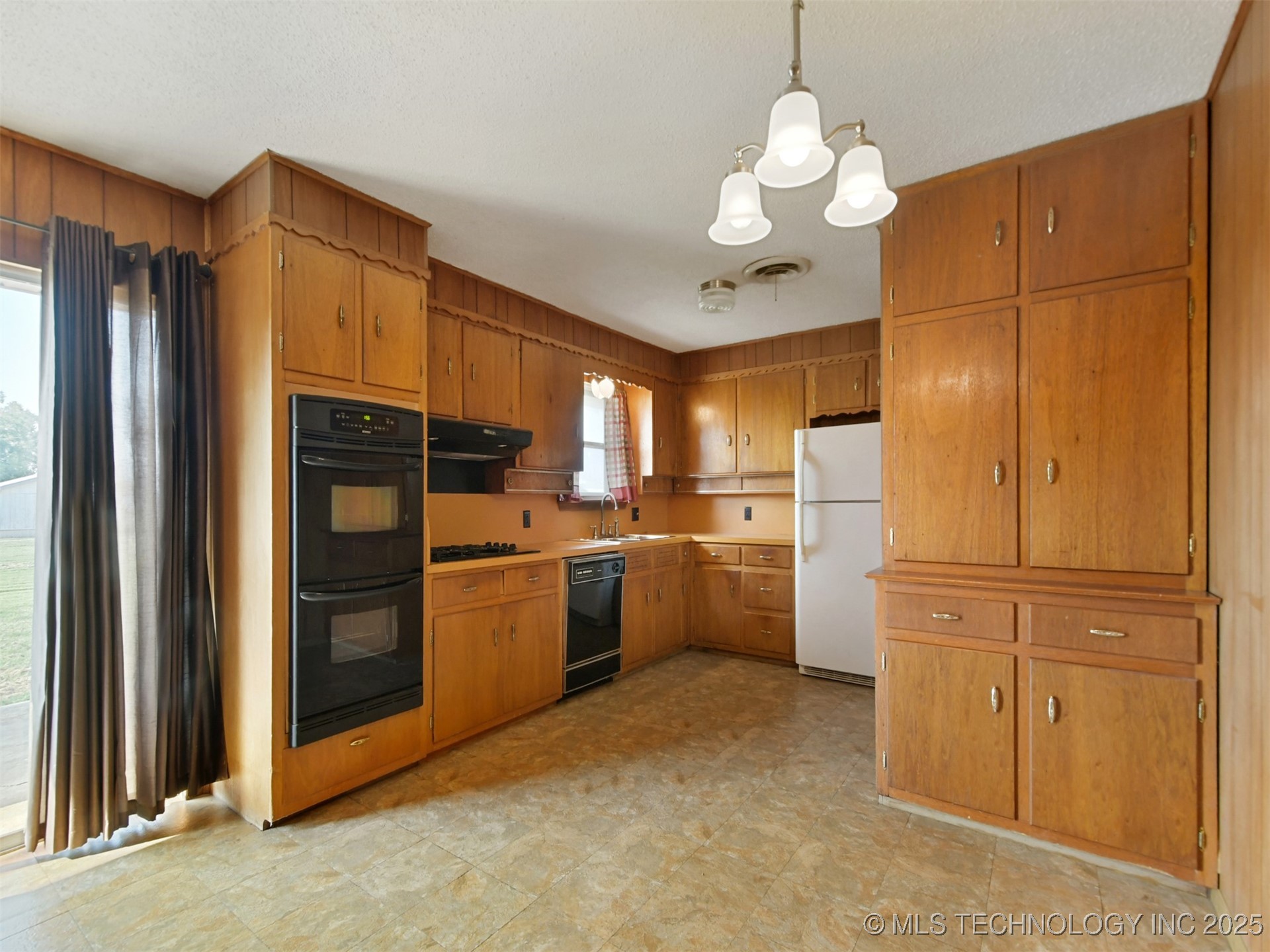 101 Choctaw Property Photo 8