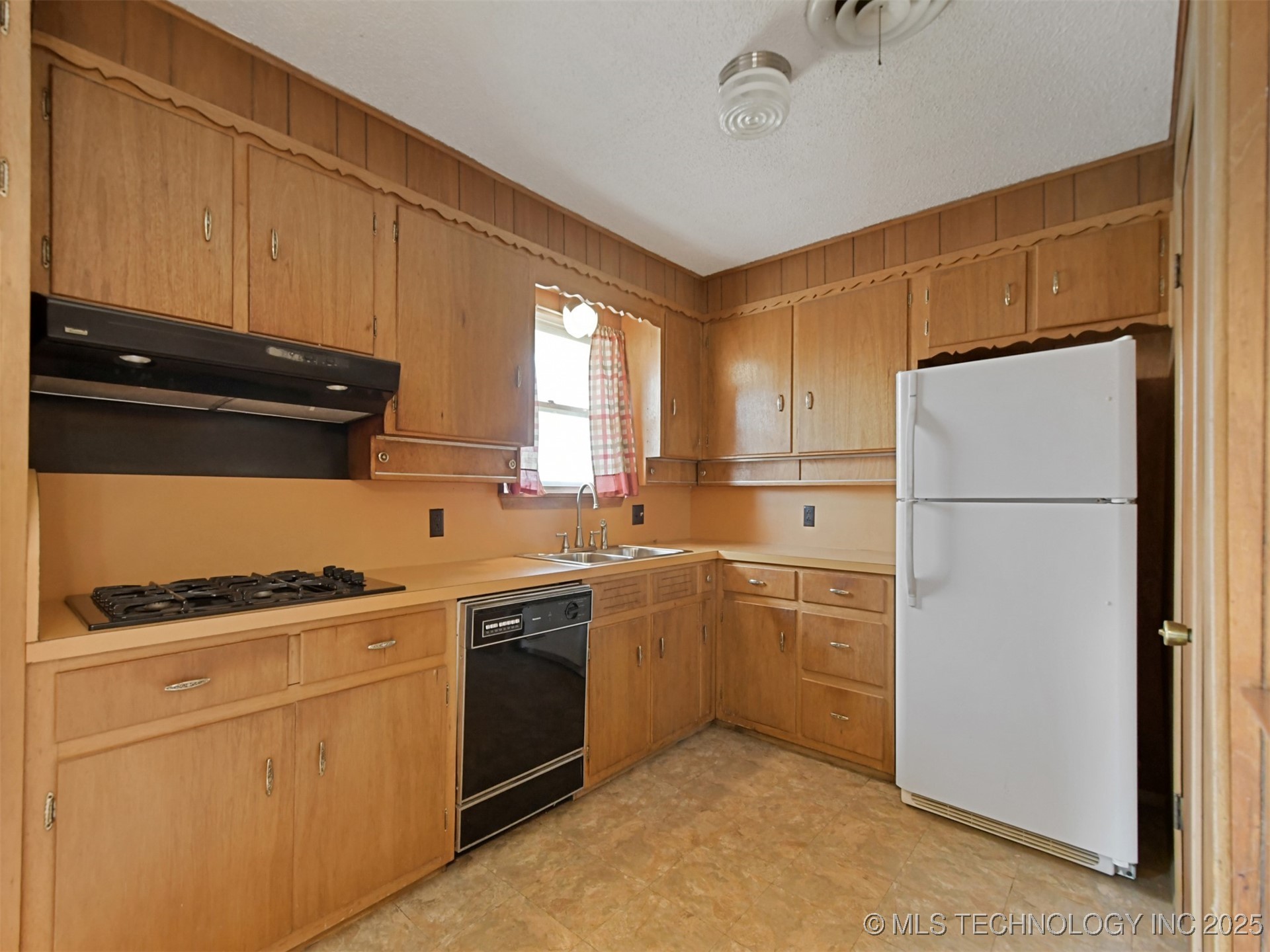 101 Choctaw Property Photo 10