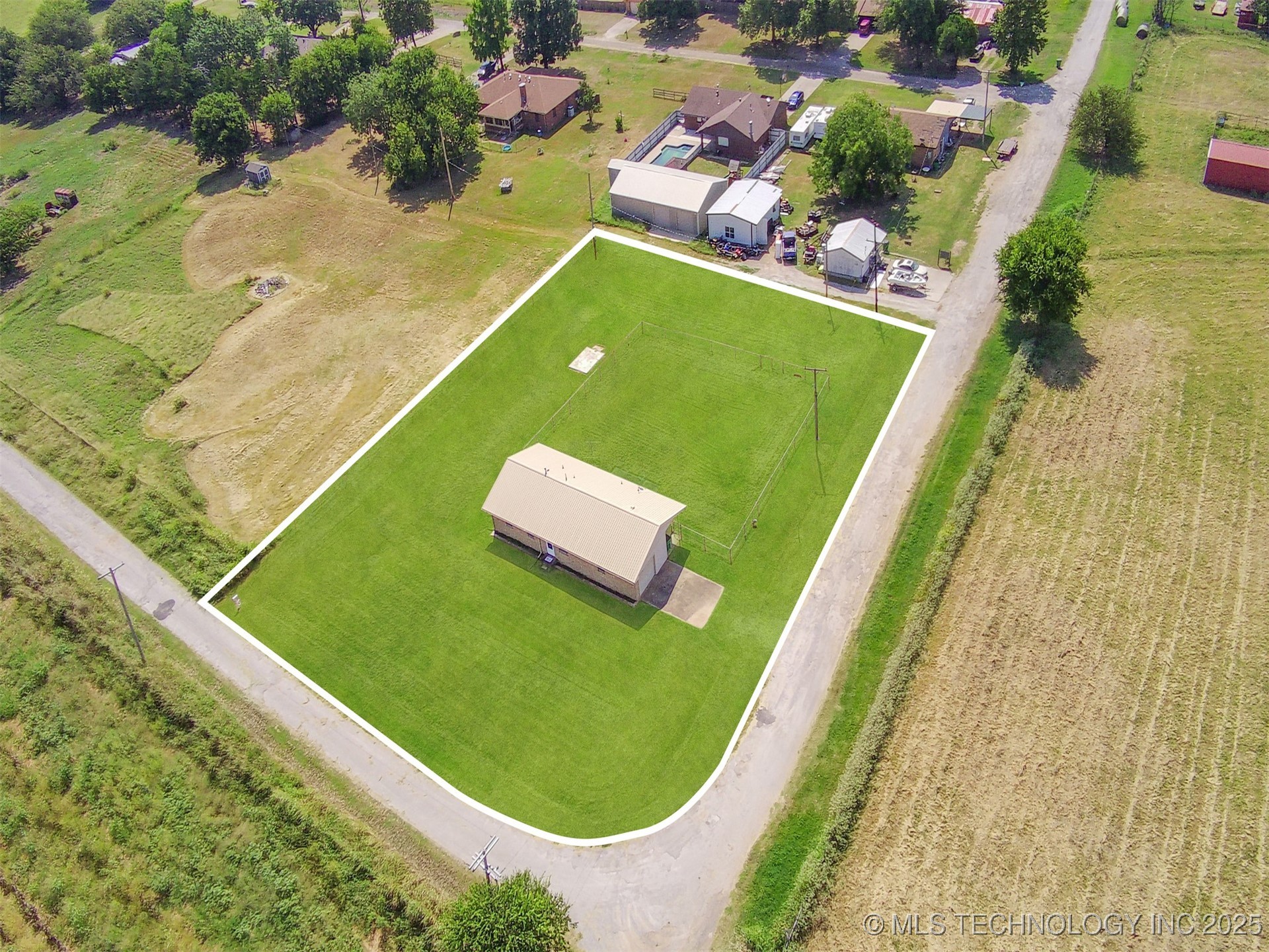 101 Choctaw Property Photo 24