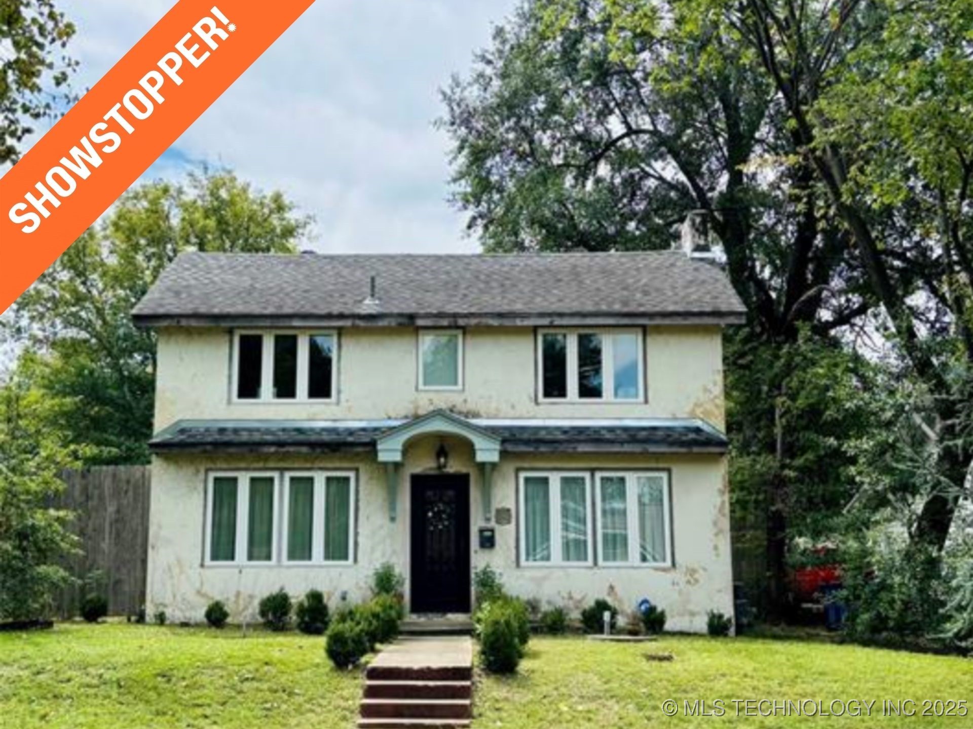 602 E Comanche Street Property Photo 1