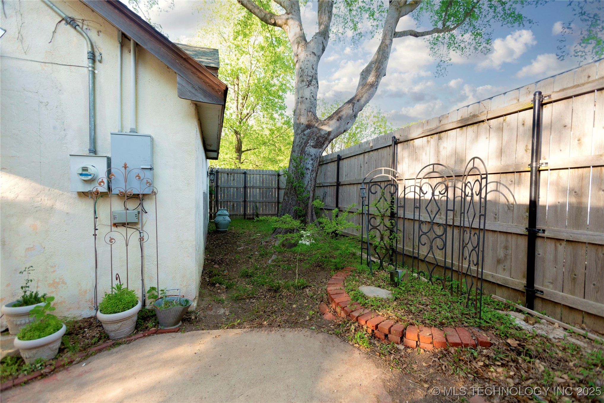 602 E Comanche Street Property Photo 33