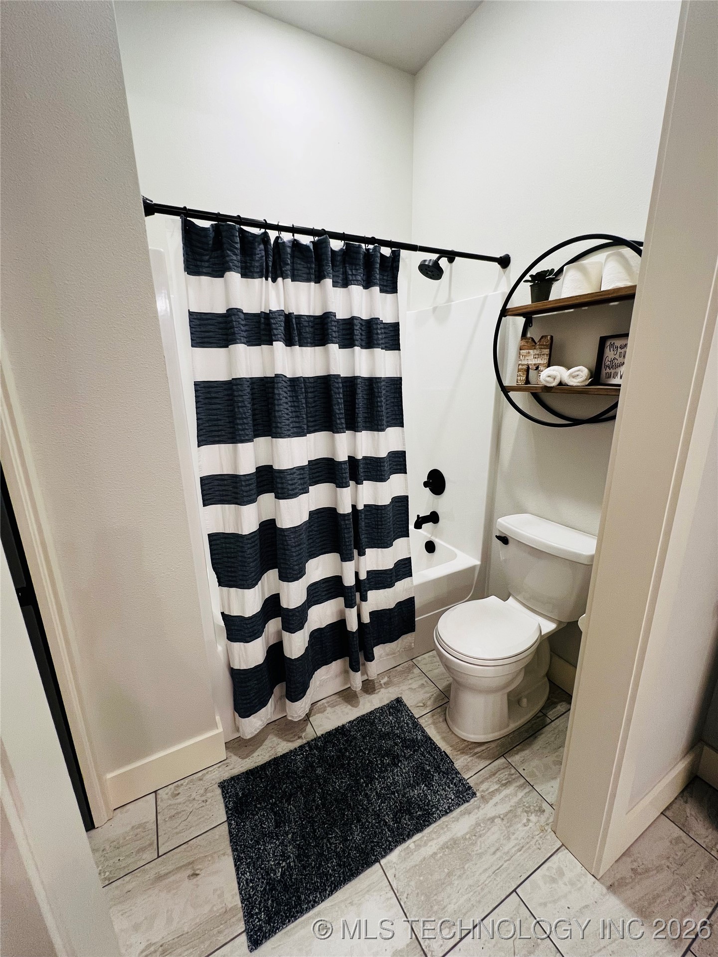 3611 N Country Club Circle Property Photo 10